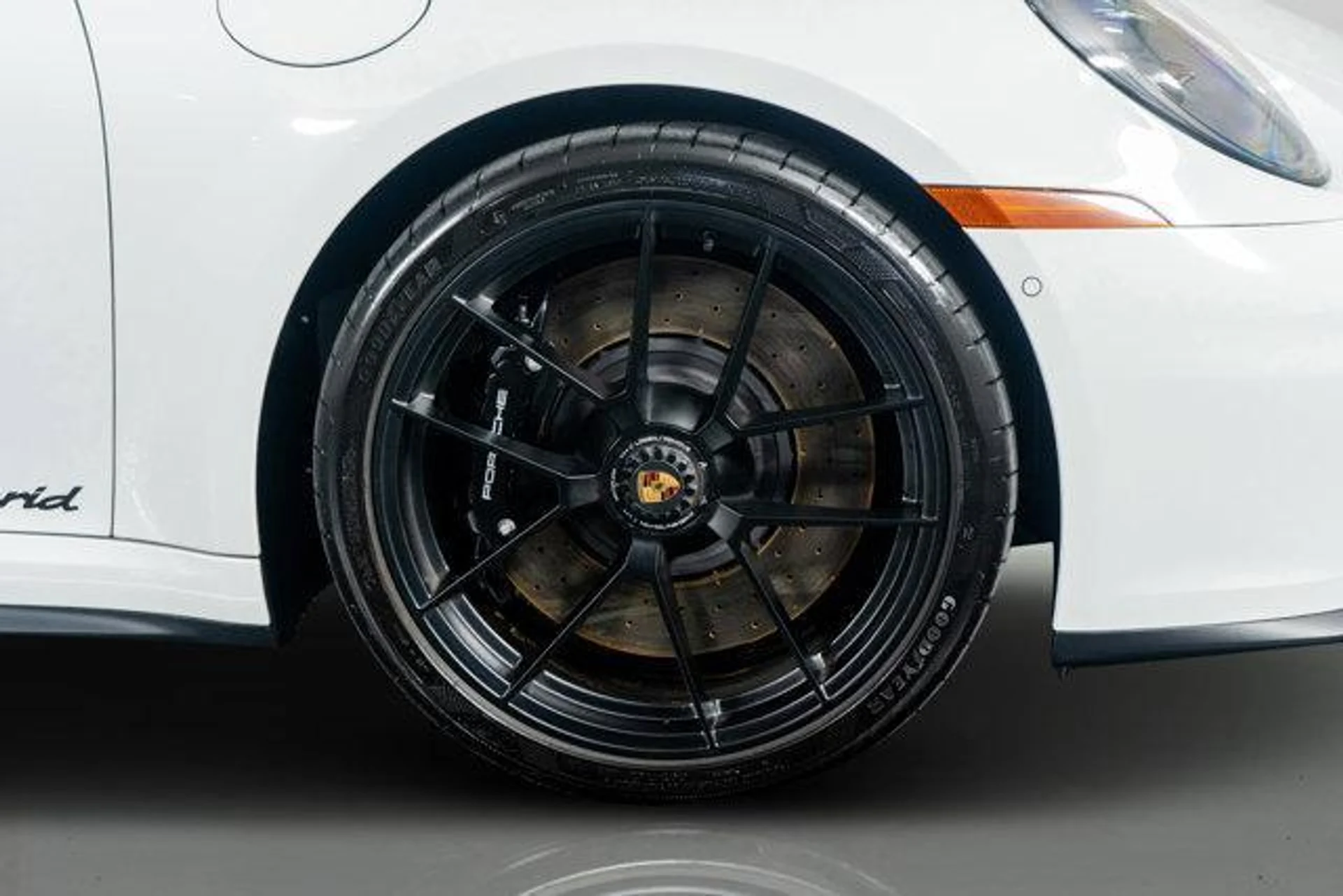 mph006_415512380_u_Nr_YEB_9byua6s_g8x5ic_U_Ux_Mw_ba14818603