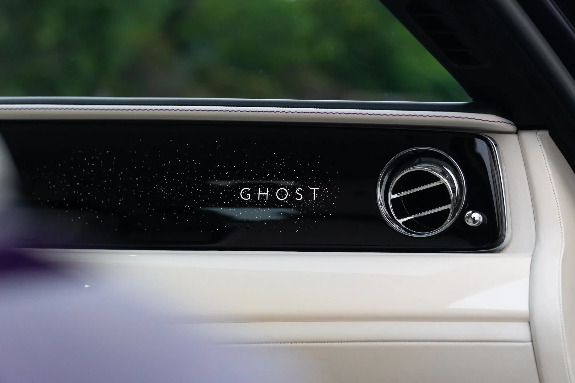 mph006_4161842937_Used_2021_Rolls_Royce_Ghost_1762913749_c27b980023