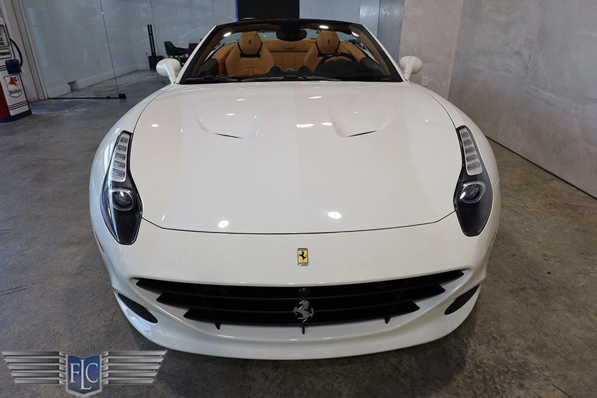 mph006_4163067054_used_2015_ferrari_california_t2drconvertible_9689_22995447_7_1024_9c96fda2e7