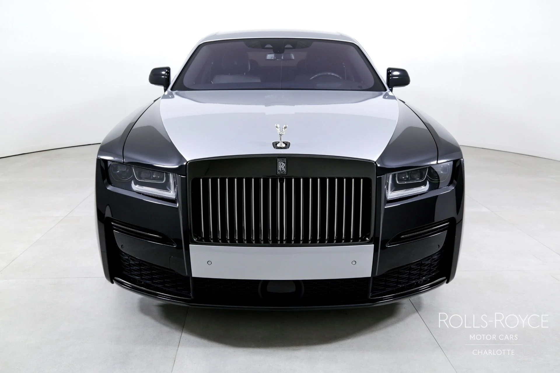 mph006_4164996792_Used_2022_Rolls_Royce_Black_Badge_Ghost_1713469373_4382f037ae