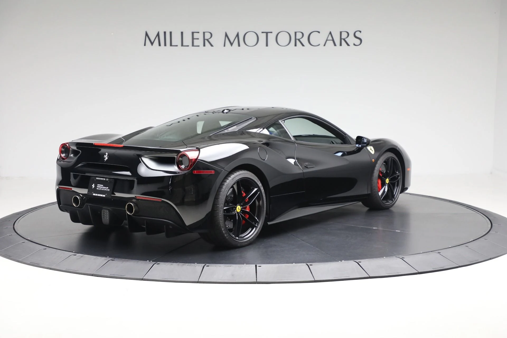 mph006_4170518862_Used_2018_Ferrari_488_GTB_082f2e17eb