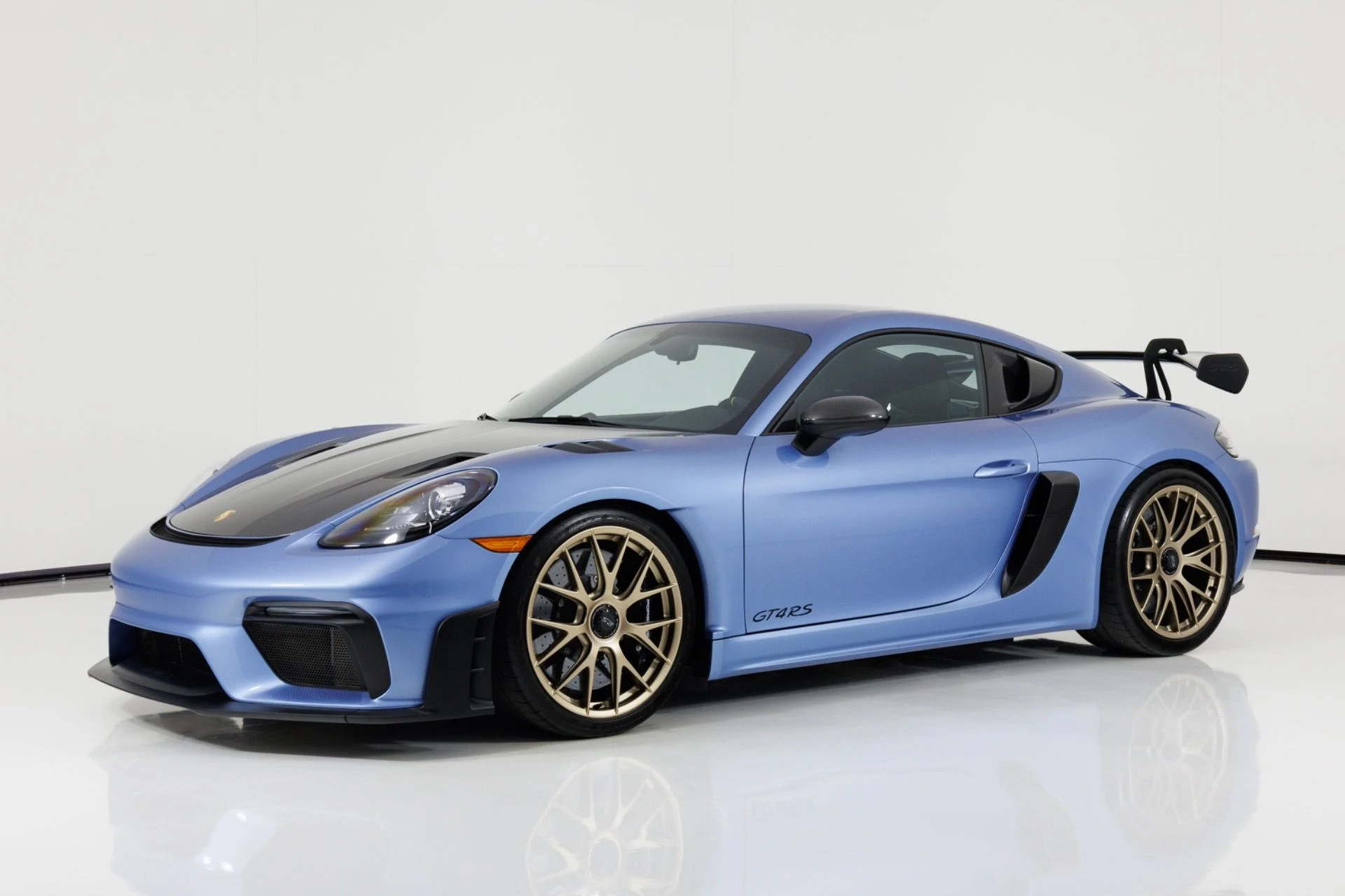 mph006_4190933510_Used_2023_Porsche_718_Cayman_GT_4_RS_1780679128_9f4d69efab