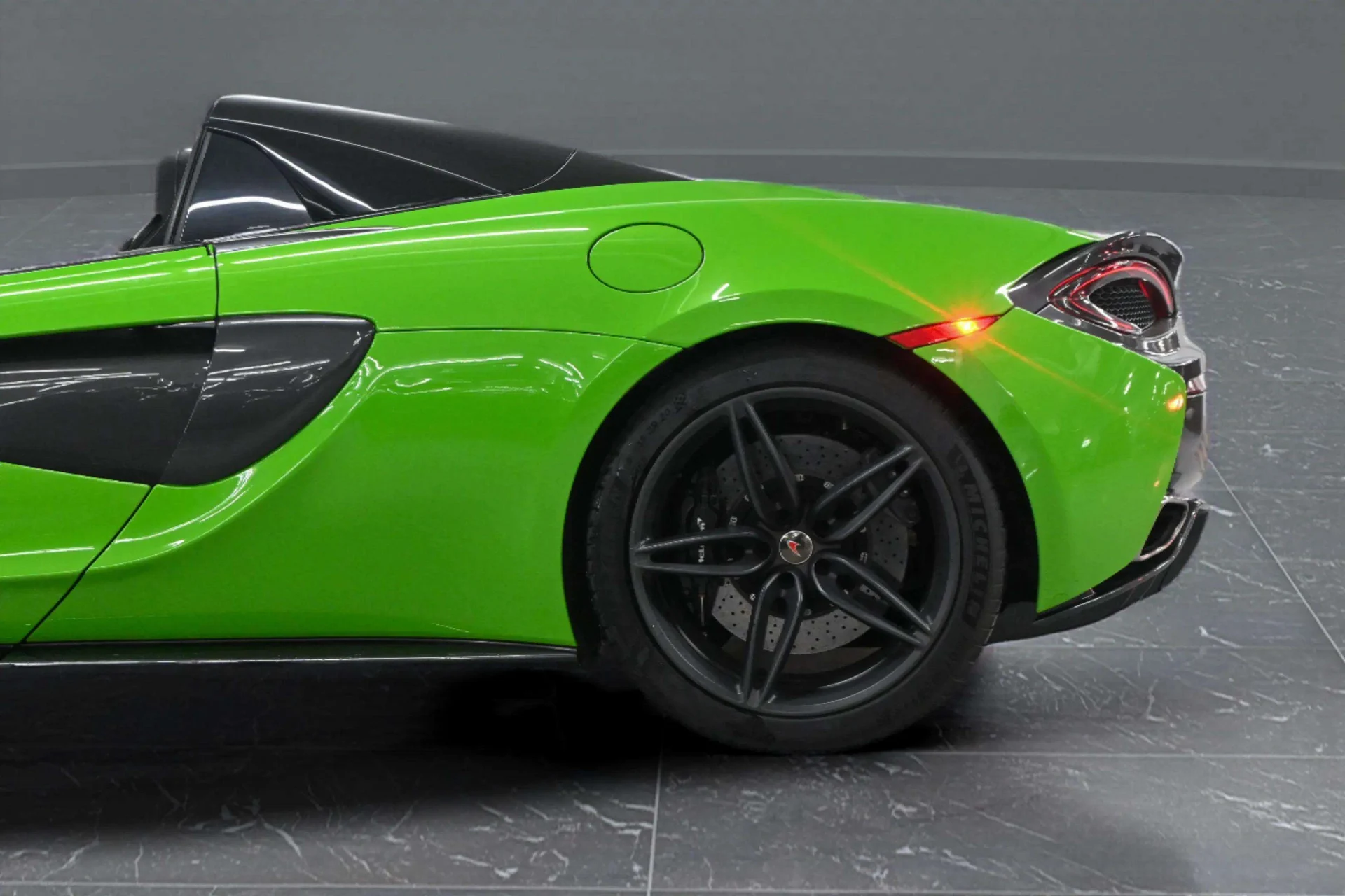 mph006_4216869878_f712b1d3_2546_4cd3_bbc4_48e0771478e6_cda9a81292