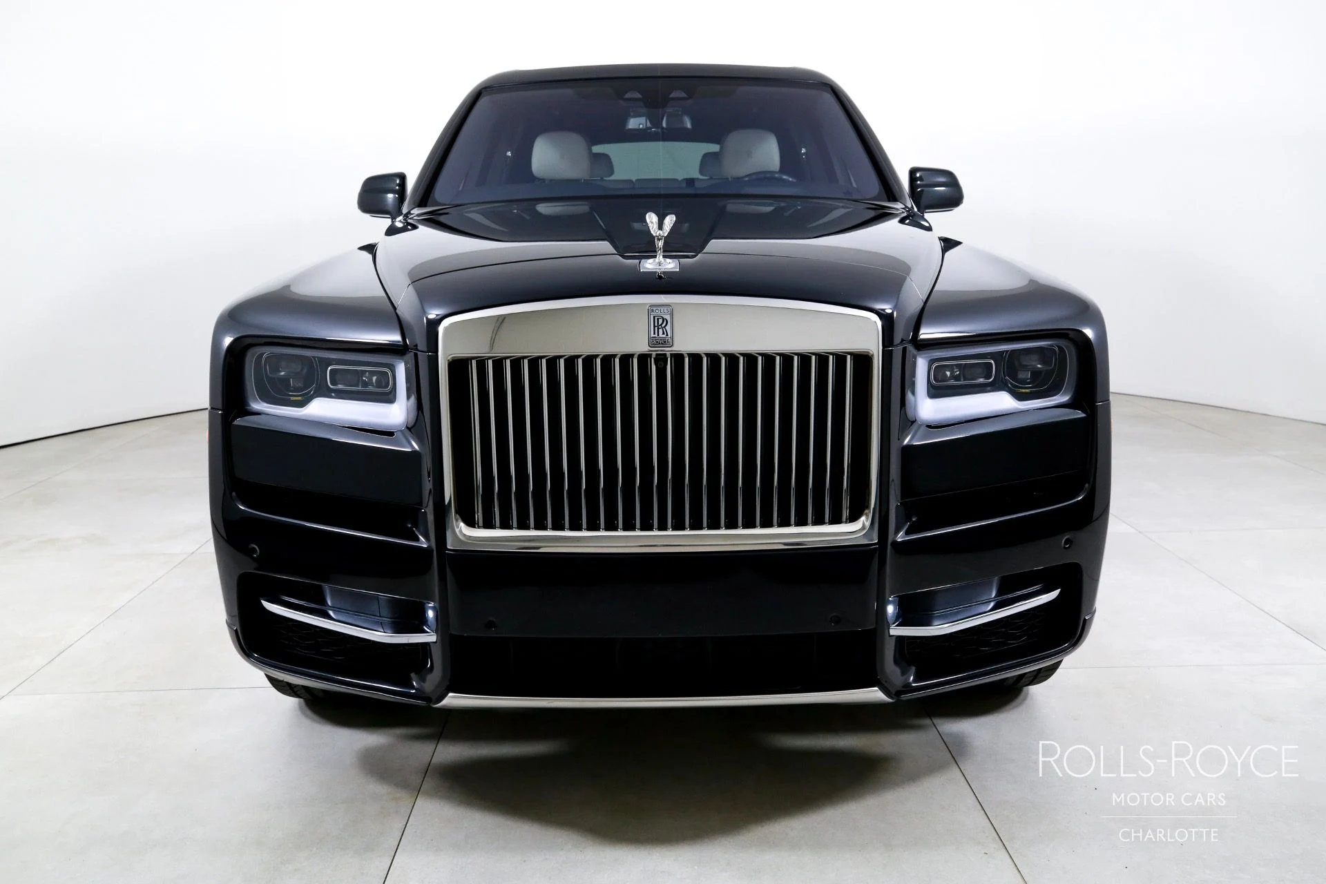 mph006_4220288480_Used_2019_Rolls_Royce_Cullinan_1754411729_0a42c4d8be