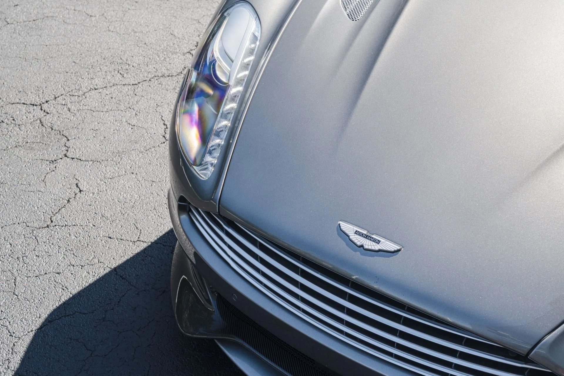 mph006_4227497182_Used_2014_Aston_Martin_Vanquish_w_Quilted_Stitching_Carbon_Interior_Carbon_Exterior_1757455355_9fd0a1038d