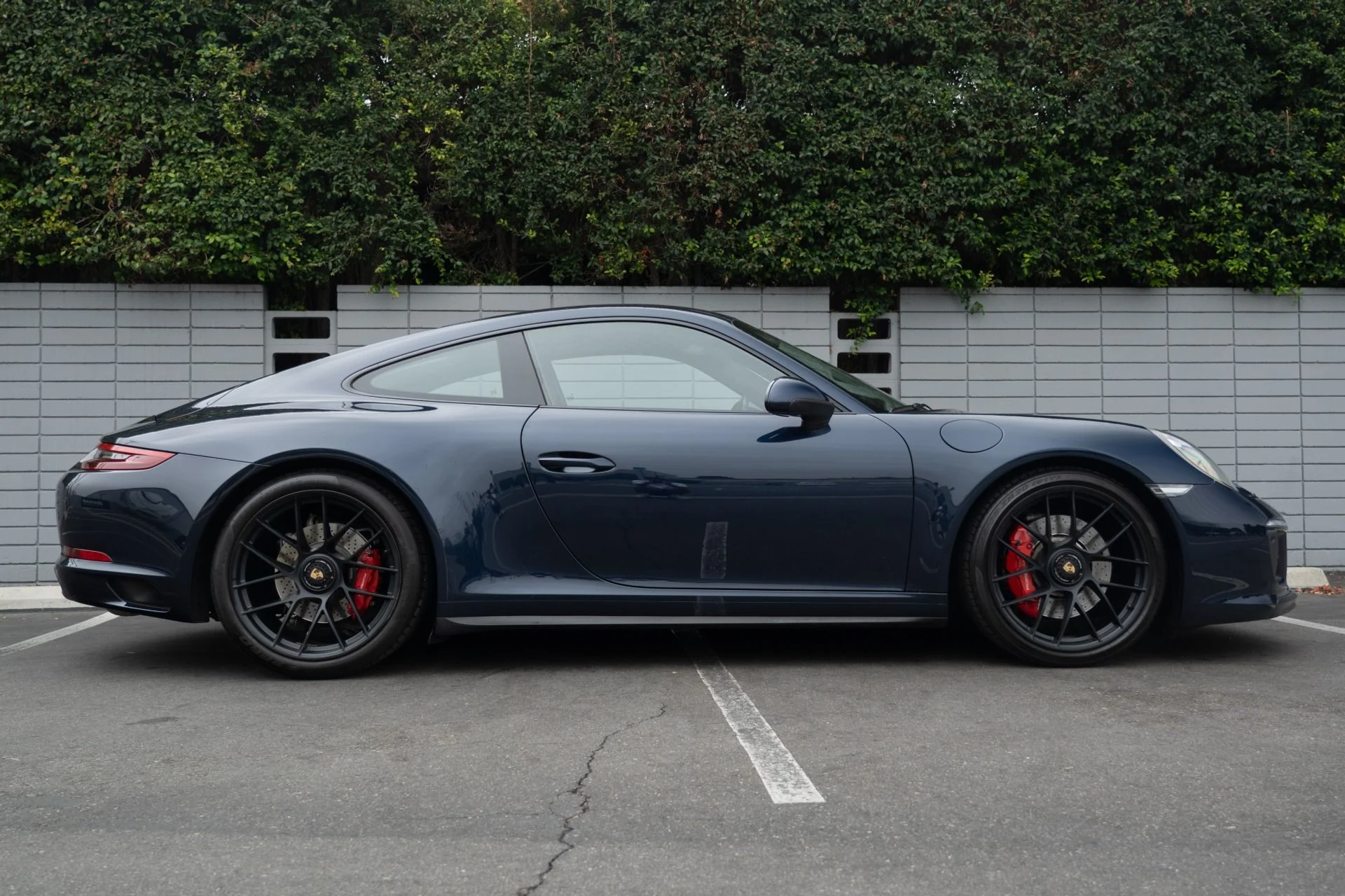 mph006_423387832_Used_2017_Porsche_911_Carrera_GTS_1757460668_1dca54dc33