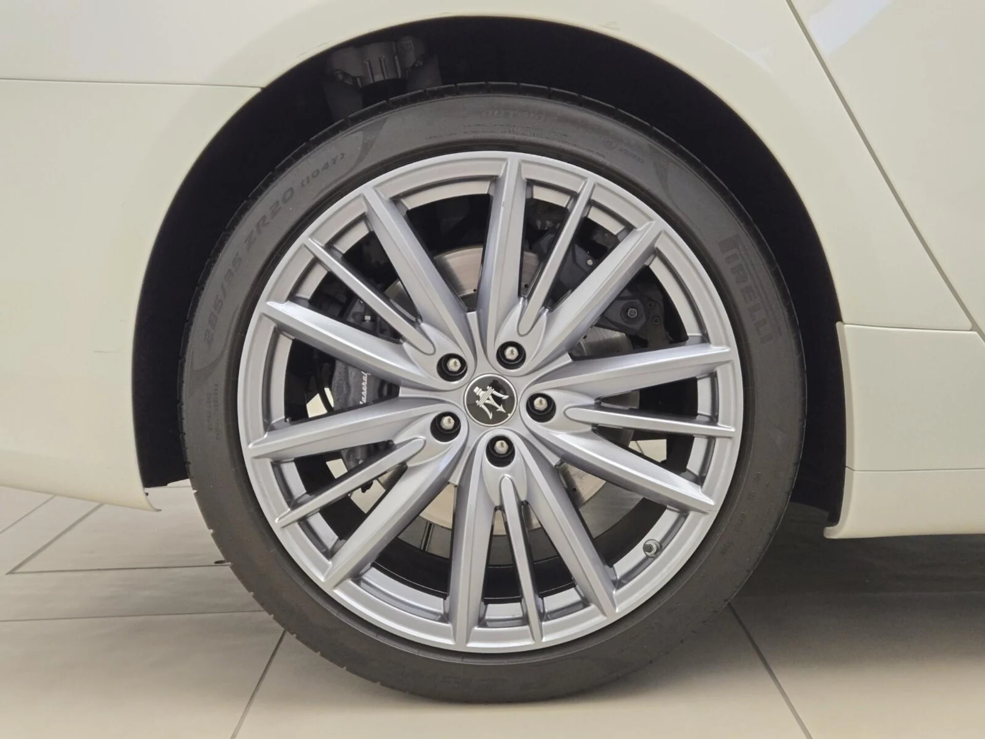 mph006_4242663325_Used_2023_Maserati_Quattroporte_GT_1777355964_49591caa72