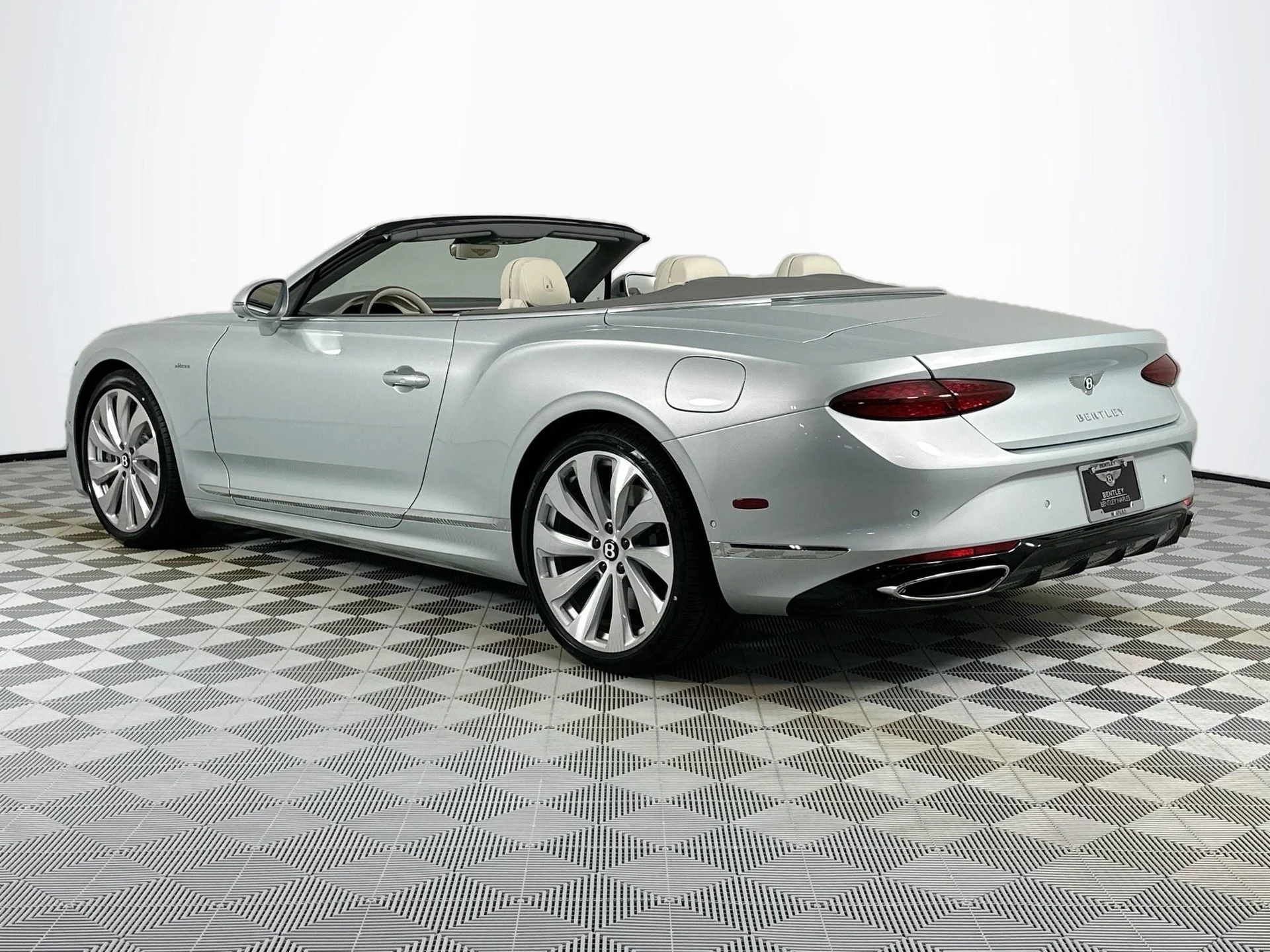 mph006_4248290015_7_19d96aa5b6