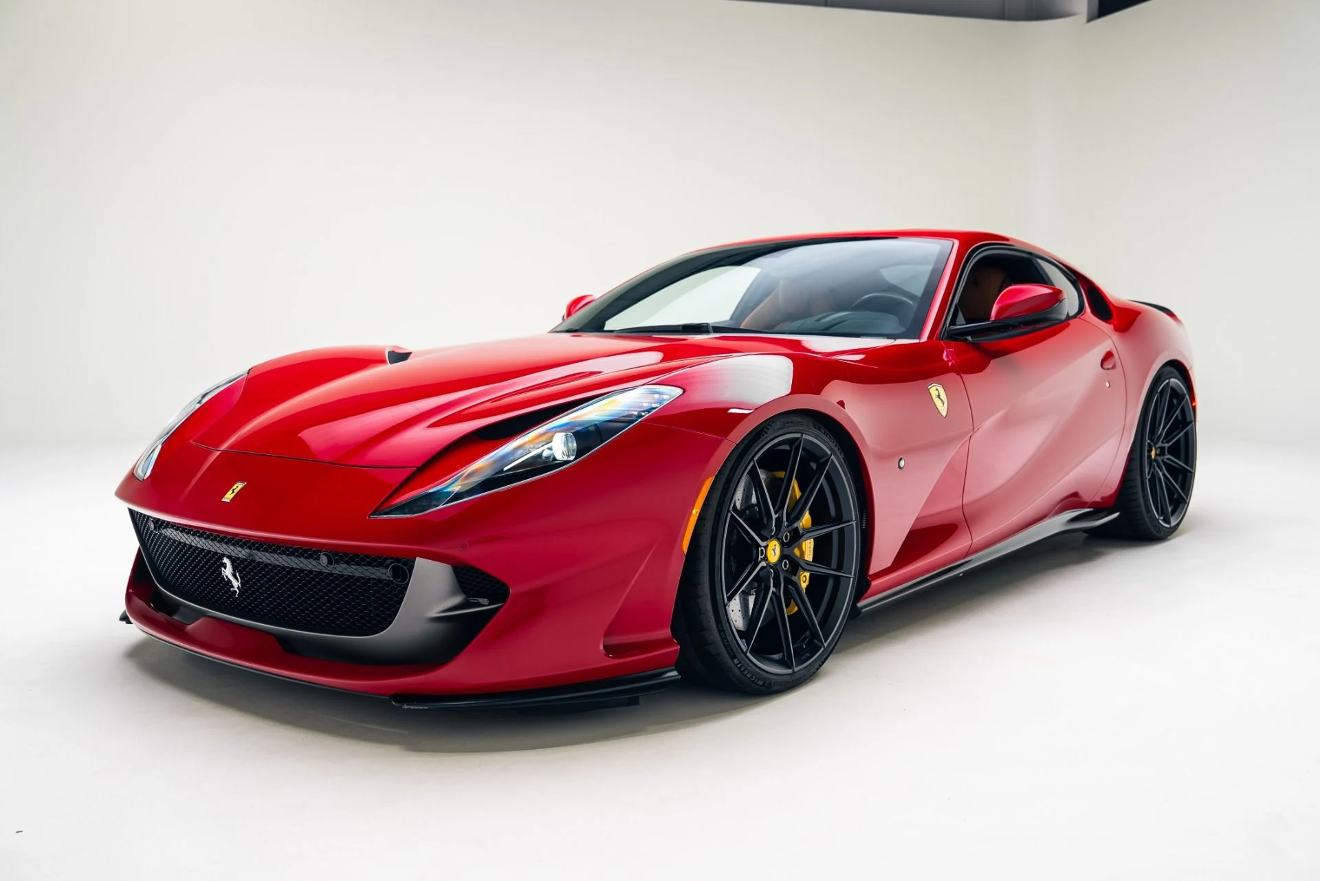 mph006_4259778366_Used_2019_Ferrari_812_Superfast_1766432175_f5fc355c39