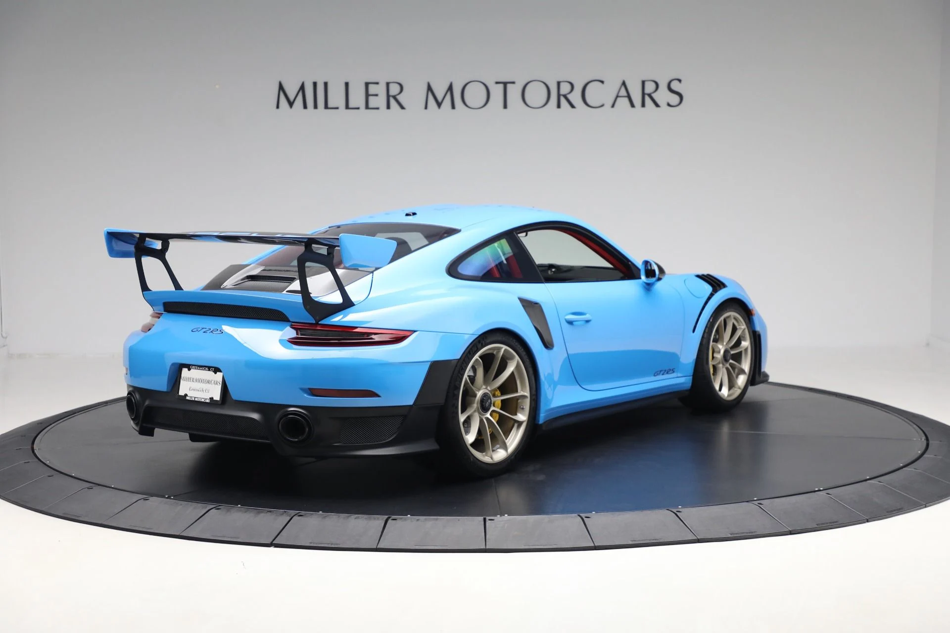 mph006_4262502109_Used_2018_Porsche_911_GT_2_RS_86142a5808