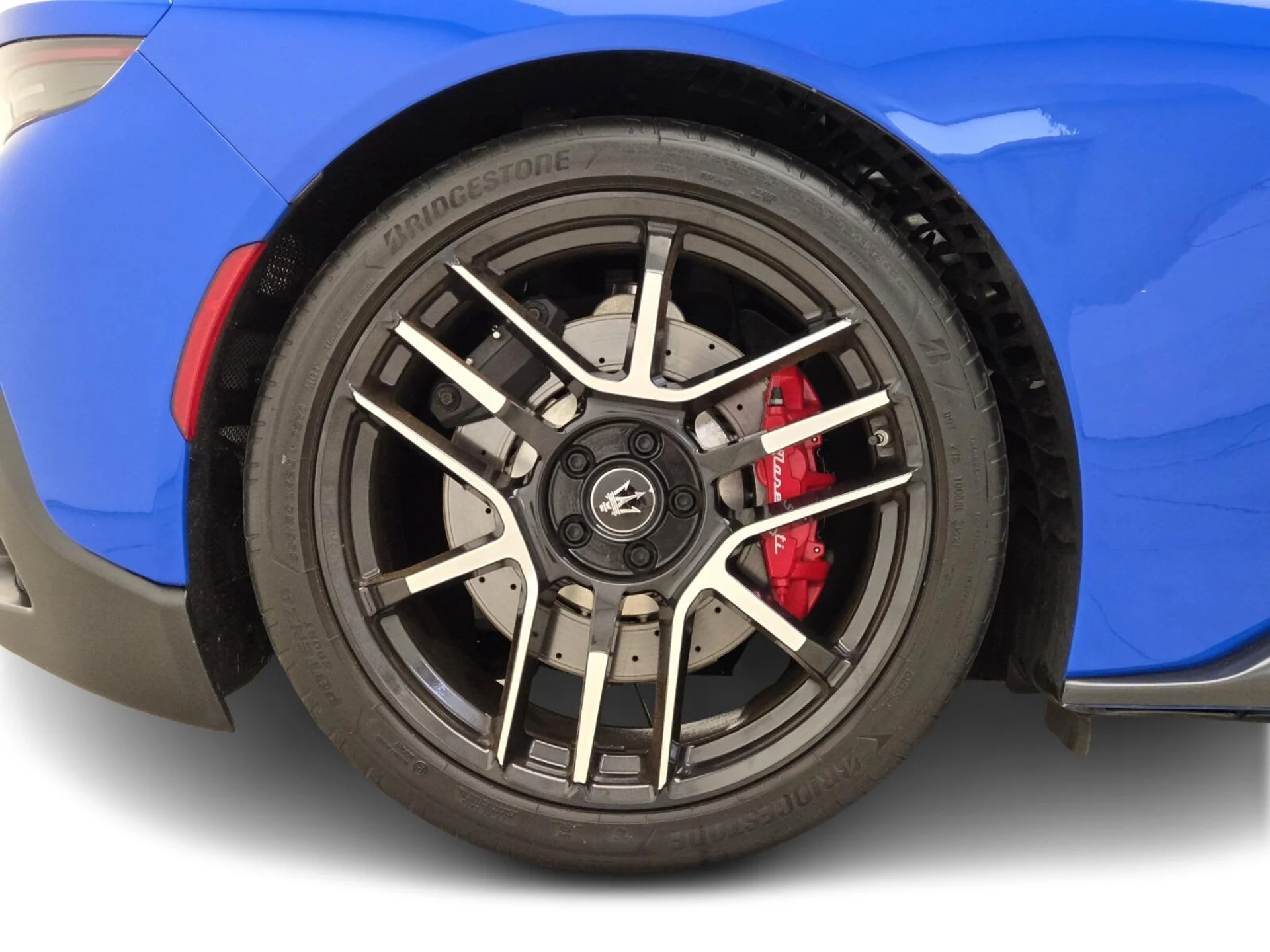 mph006_4263205631_Used_2022_Maserati_MC_20_1760424930_e6bccec13d
