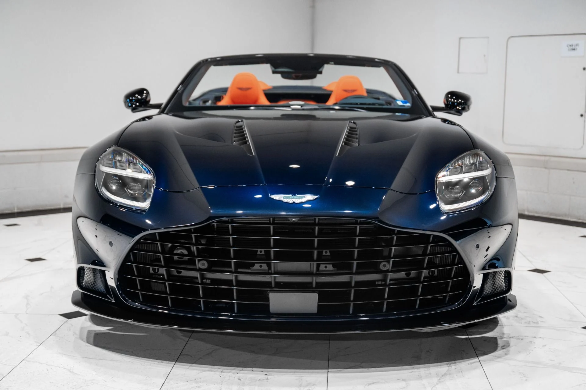 mph006_4271939275_New_2026_Aston_Martin_Vanquish_Volante_Thrillseeker_Edition_1_of_3_1768066424_878ed5ee38