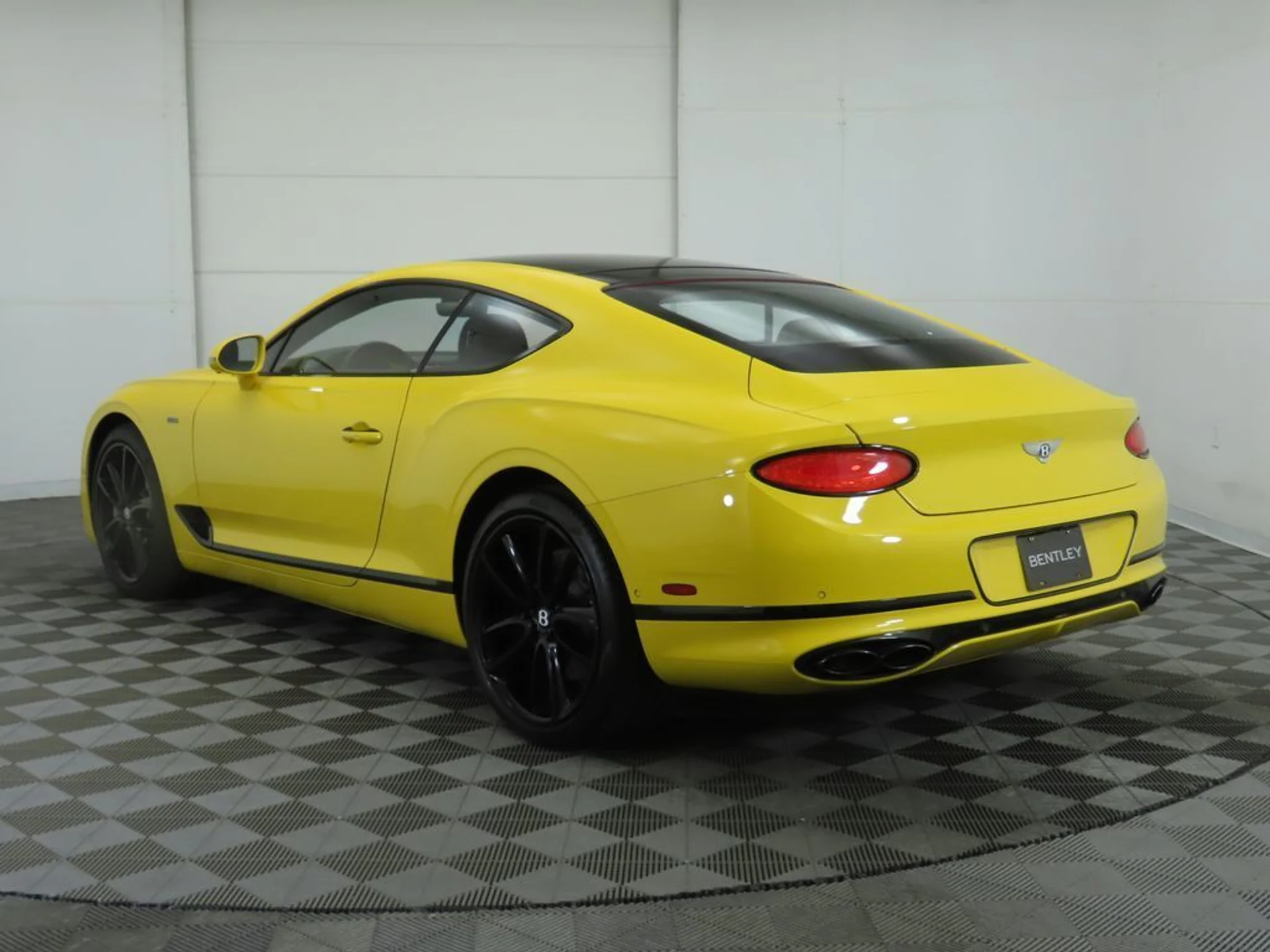 mph006_4277114993_used_2024_bentley_continental_gtv8coupe_8119_22788097_7_1024_048ddc98cf