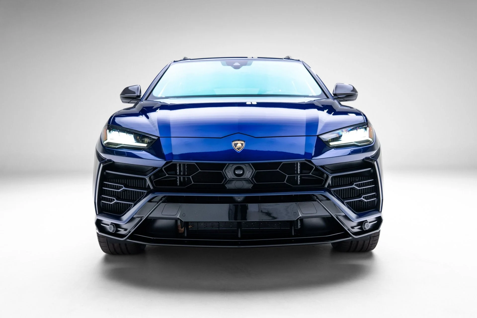 mph006_4287838388_Used_2022_Lamborghini_Urus_1775598124_e2b41f1077