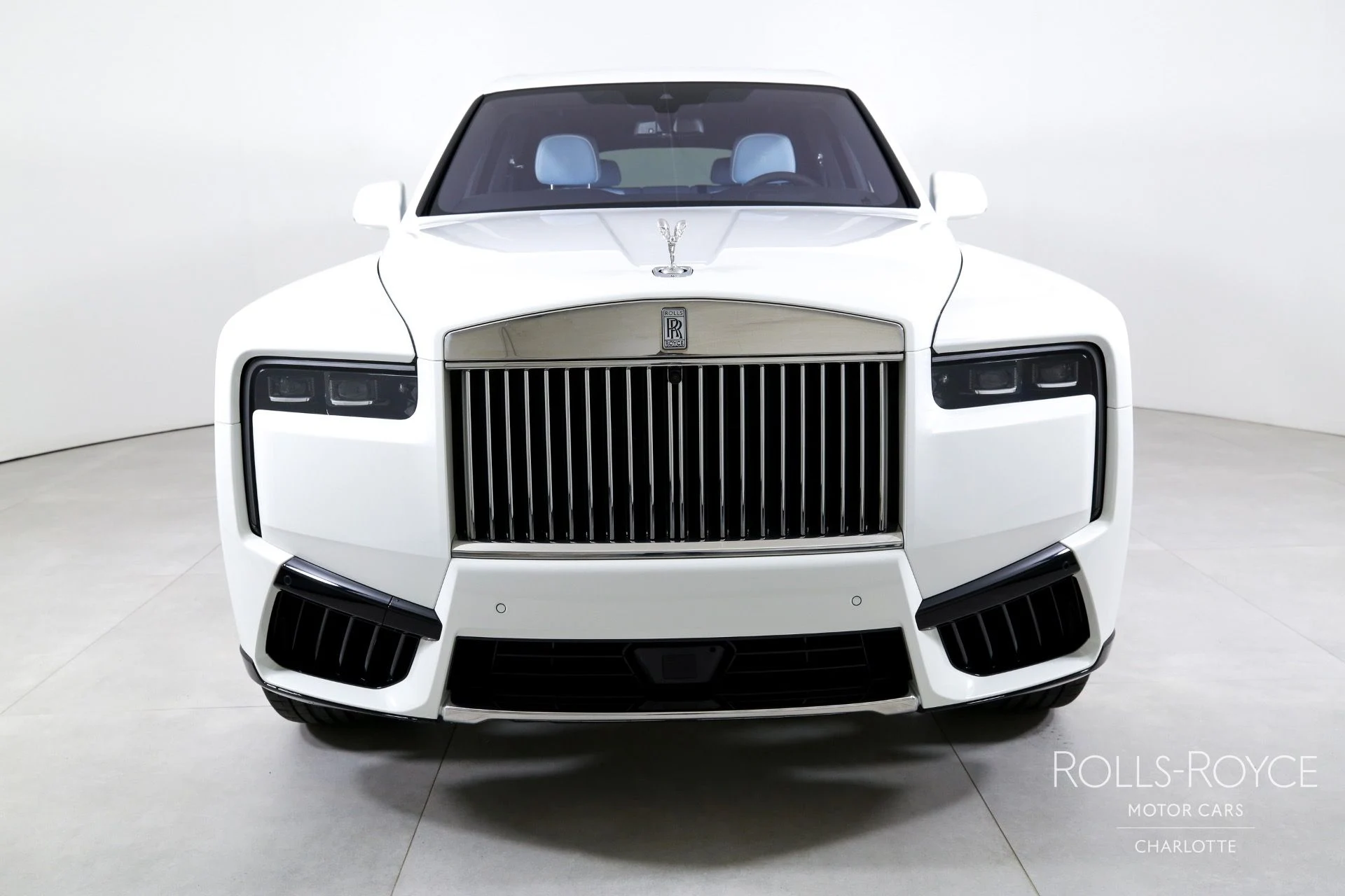 mph006_4292572381_Used_2026_Rolls_Royce_Cullinan_1759509143_b5cb086d75