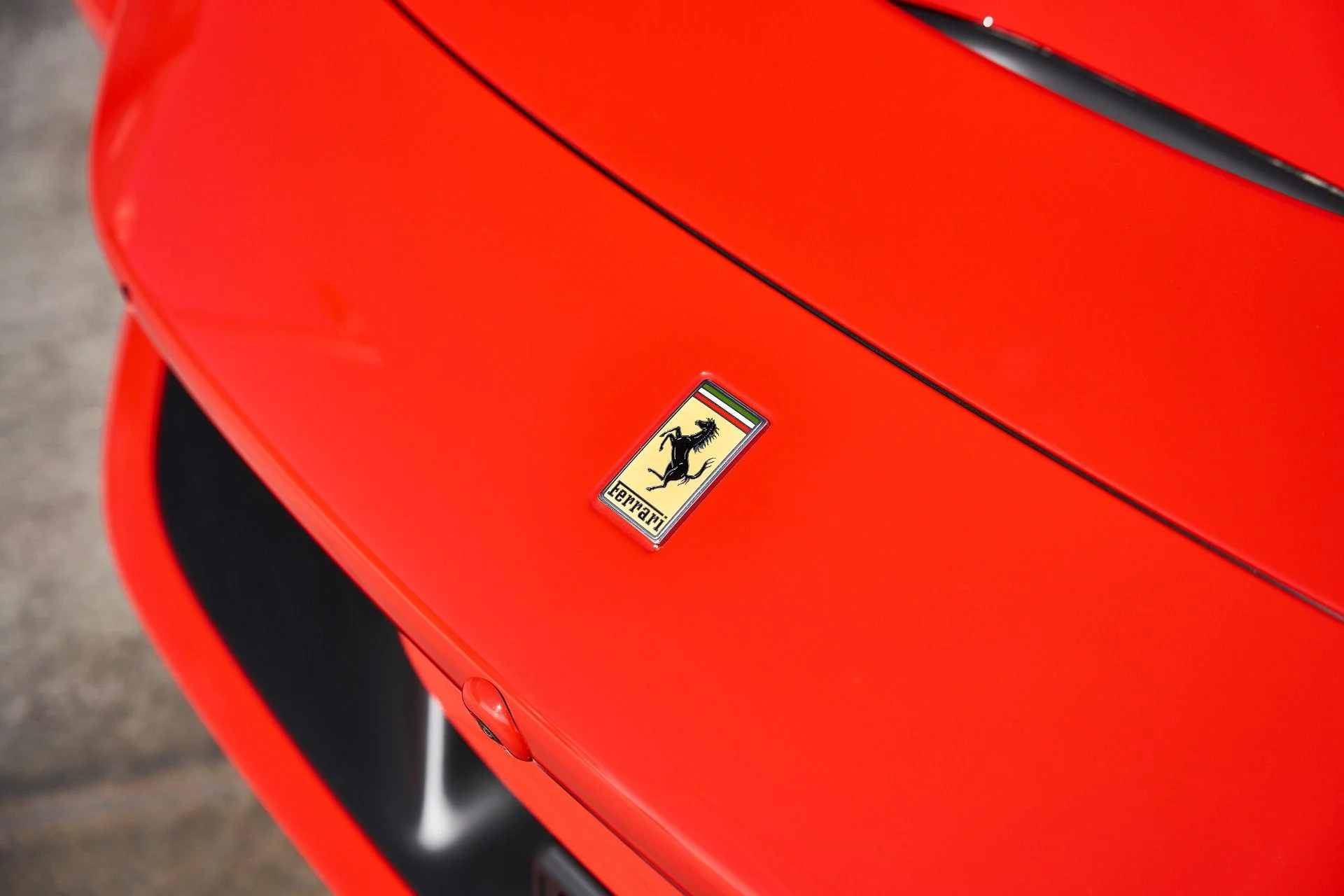 mph006_446818525_Used_2022_Ferrari_F8_Spider_Base_1772506548_2dd0fc5515