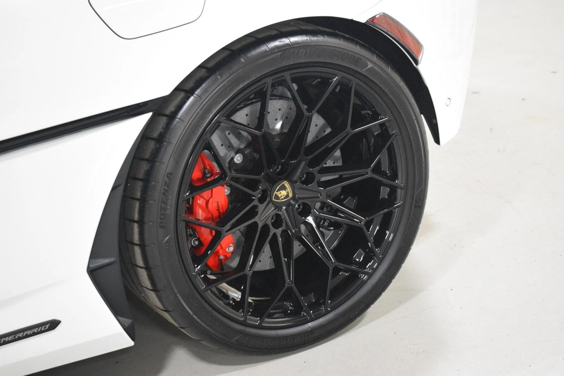 mph006_457702662_d377627b7ac009fc2d744361fdc3667ax_90f7aff8b3