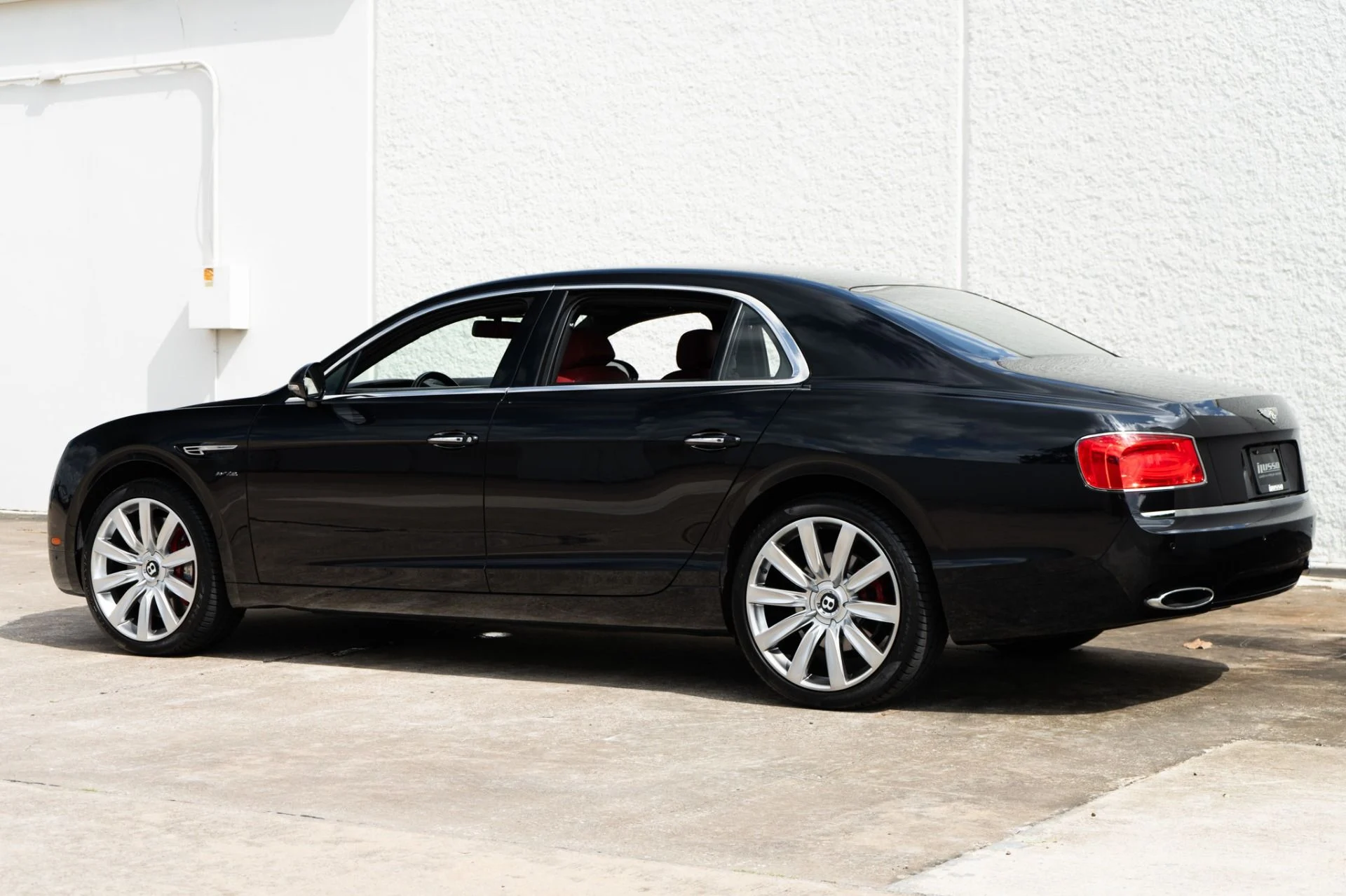 mph006_463383805_Used_2016_Bentley_Flying_Spur_W12_1760989629_a36138197d