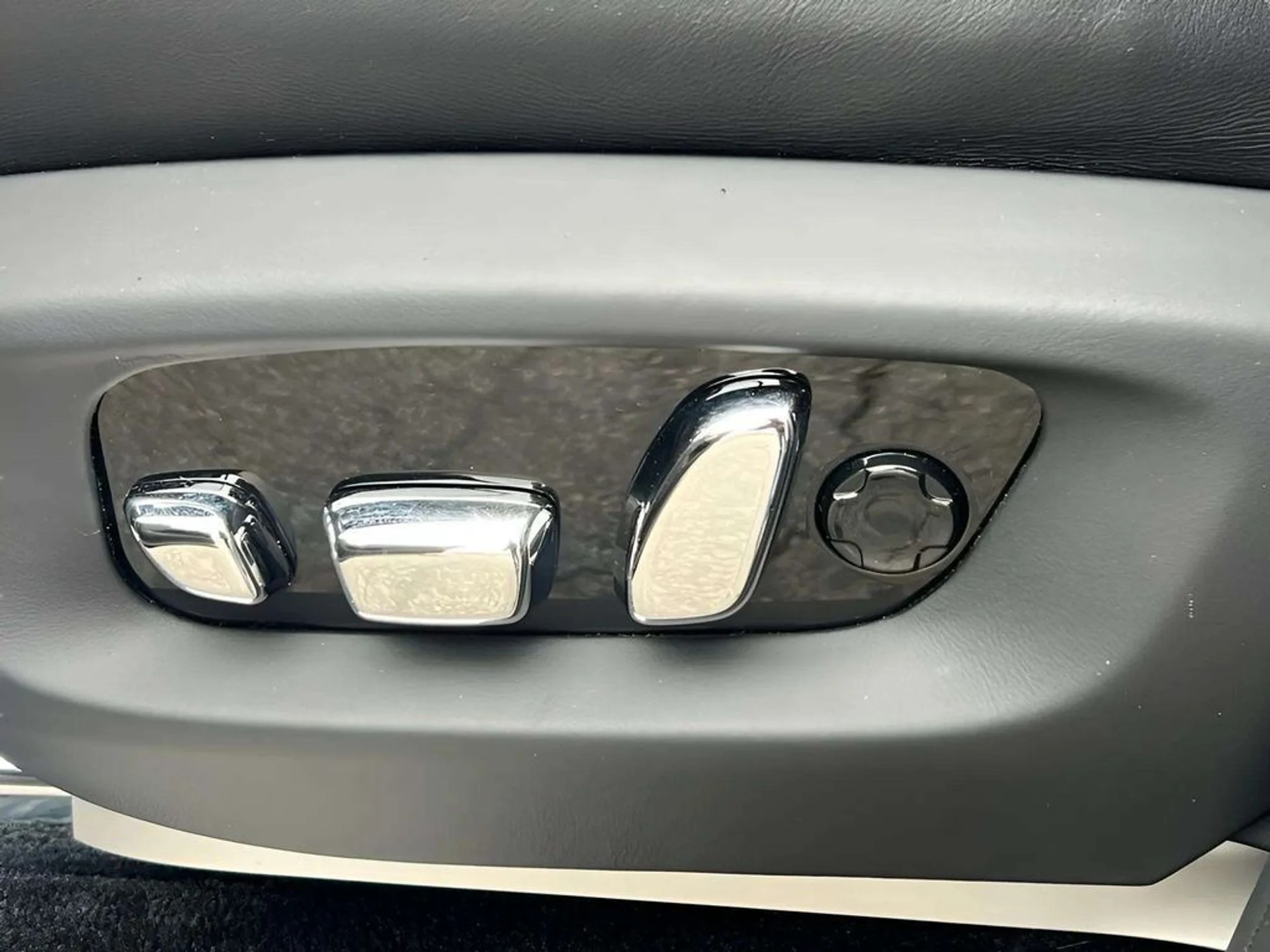 mph006_463445449_4wgat2764rytf1tv2c9f6m3uyxvm_003473fedb