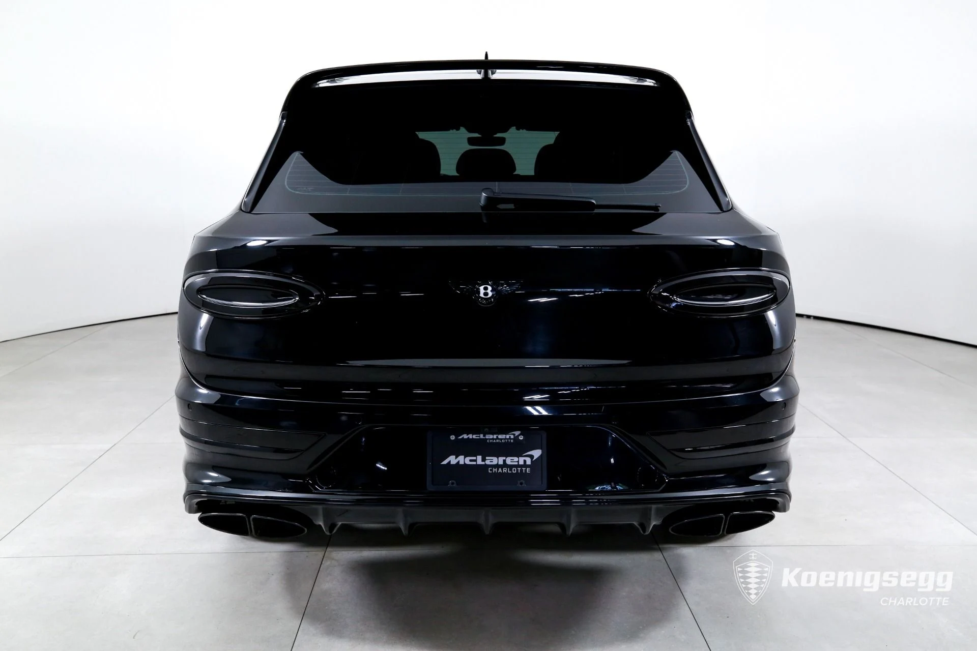 mph006_464748667_Used_2023_Bentley_Bentayga_EWB_Azure_V8_1782836253_647aaabc1a
