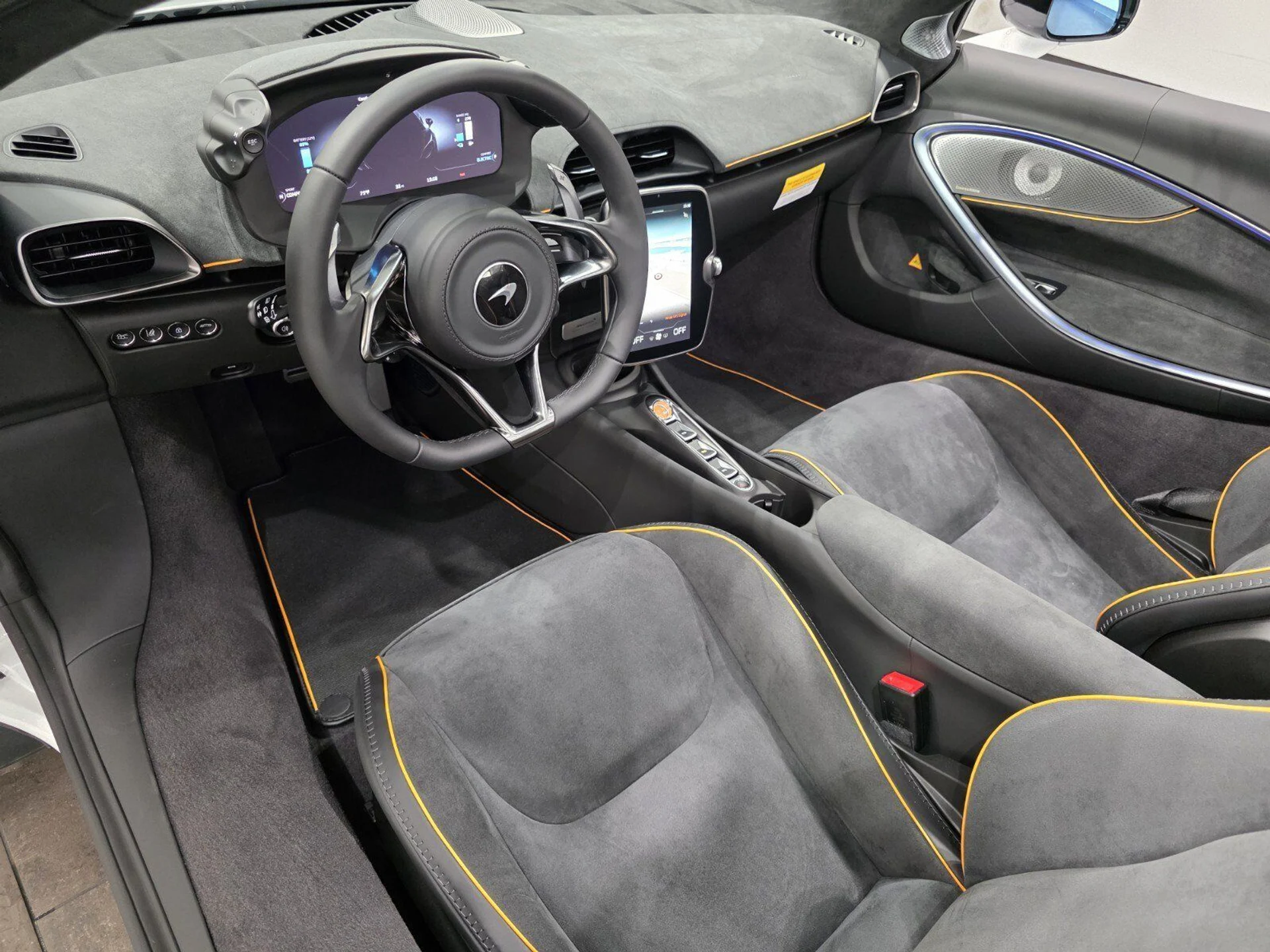 mph006_468722076_57ea4ed39725c6c9ee48e67aca592dc3_04a0a179ec