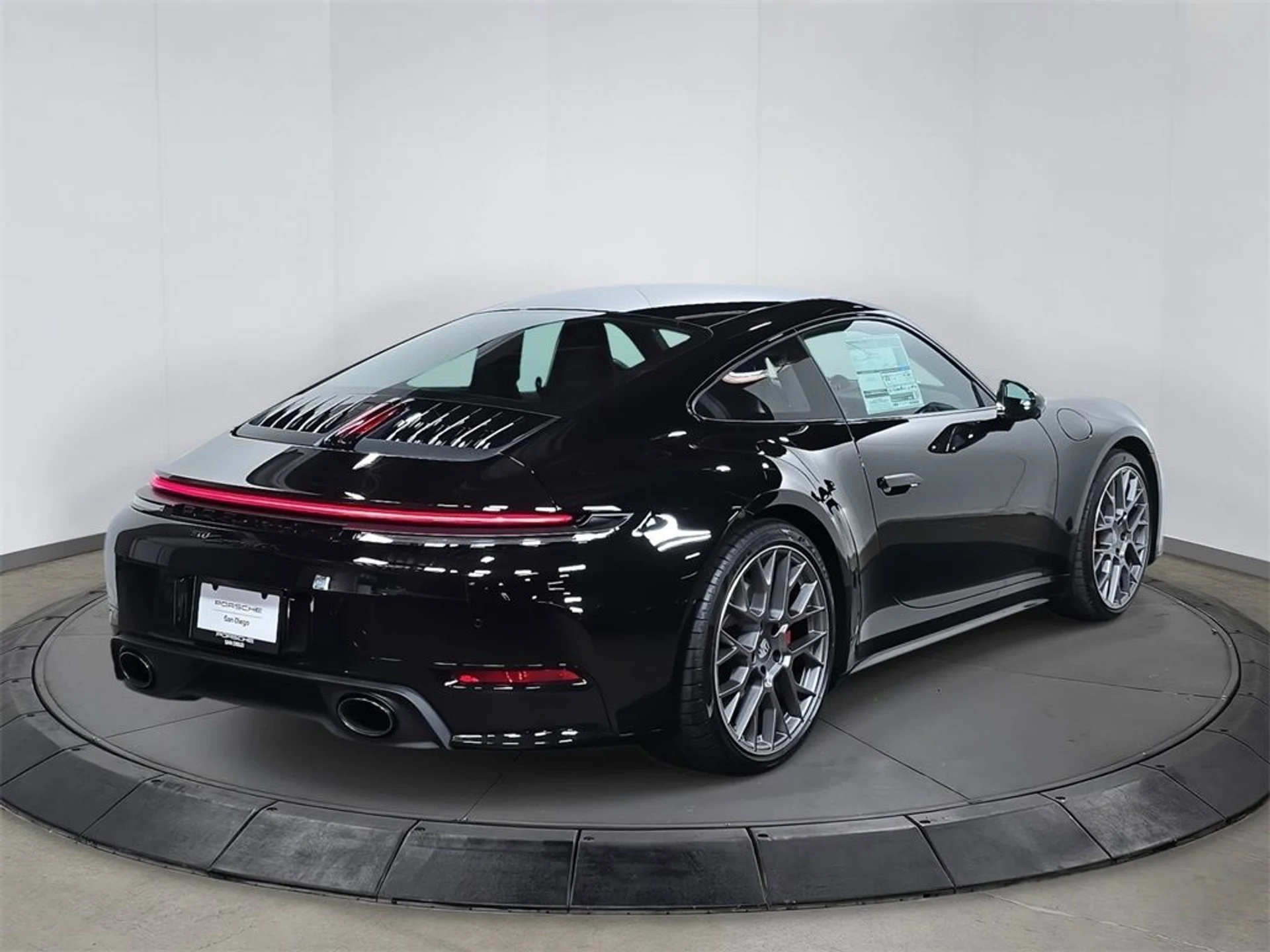 mph006_470369916_8d4ac3a7f4ab42c4e29b44dced7260c9_92664482c5