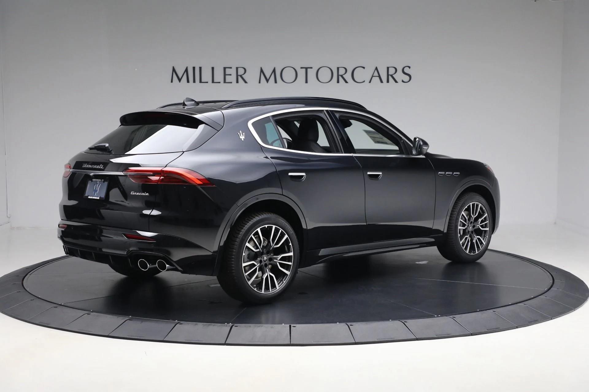 mph006_473142890_New_2025_Maserati_Grecale_1768934482_16b87486c3