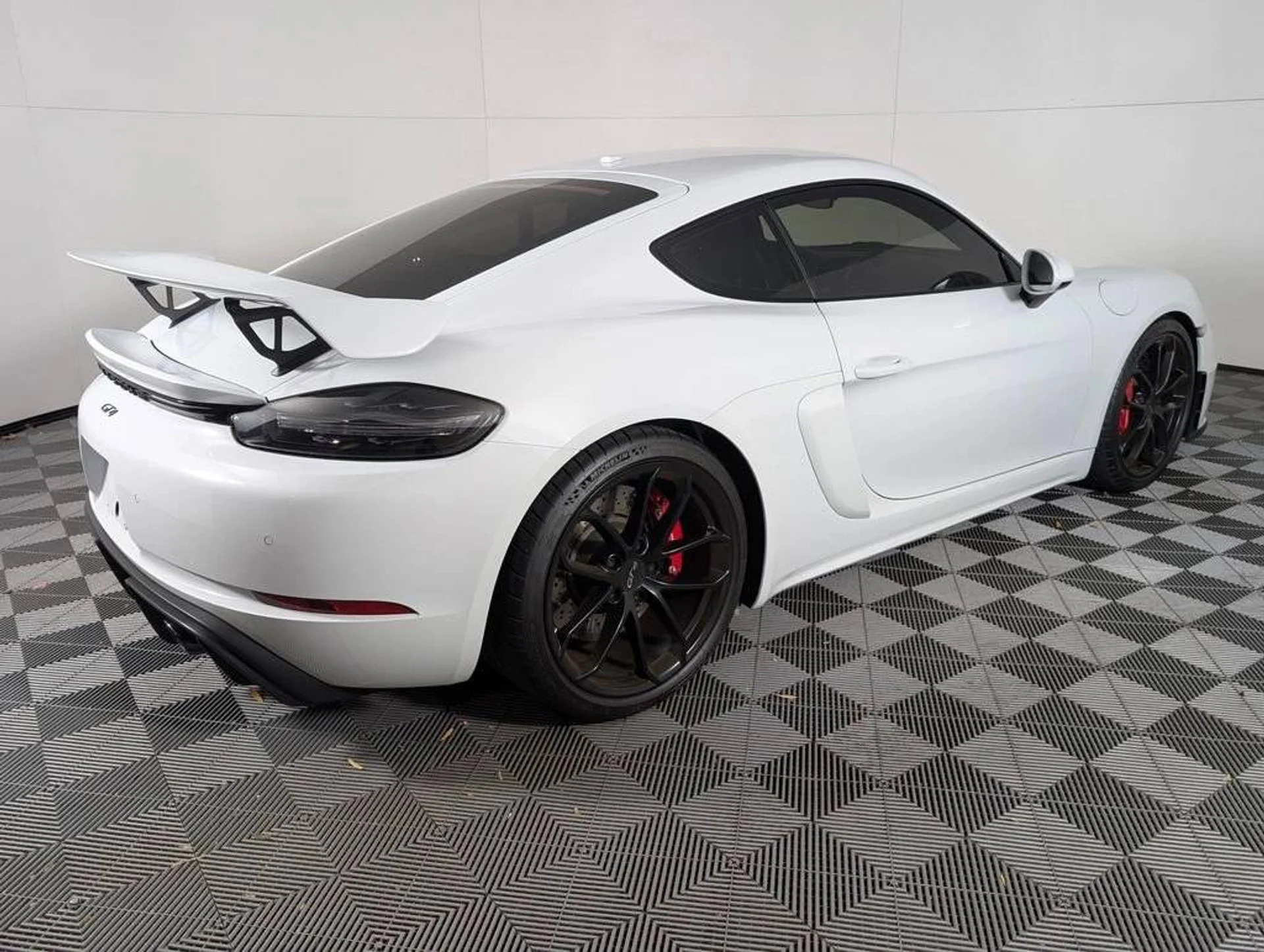 mph006_486547158_1280_08ee28f366