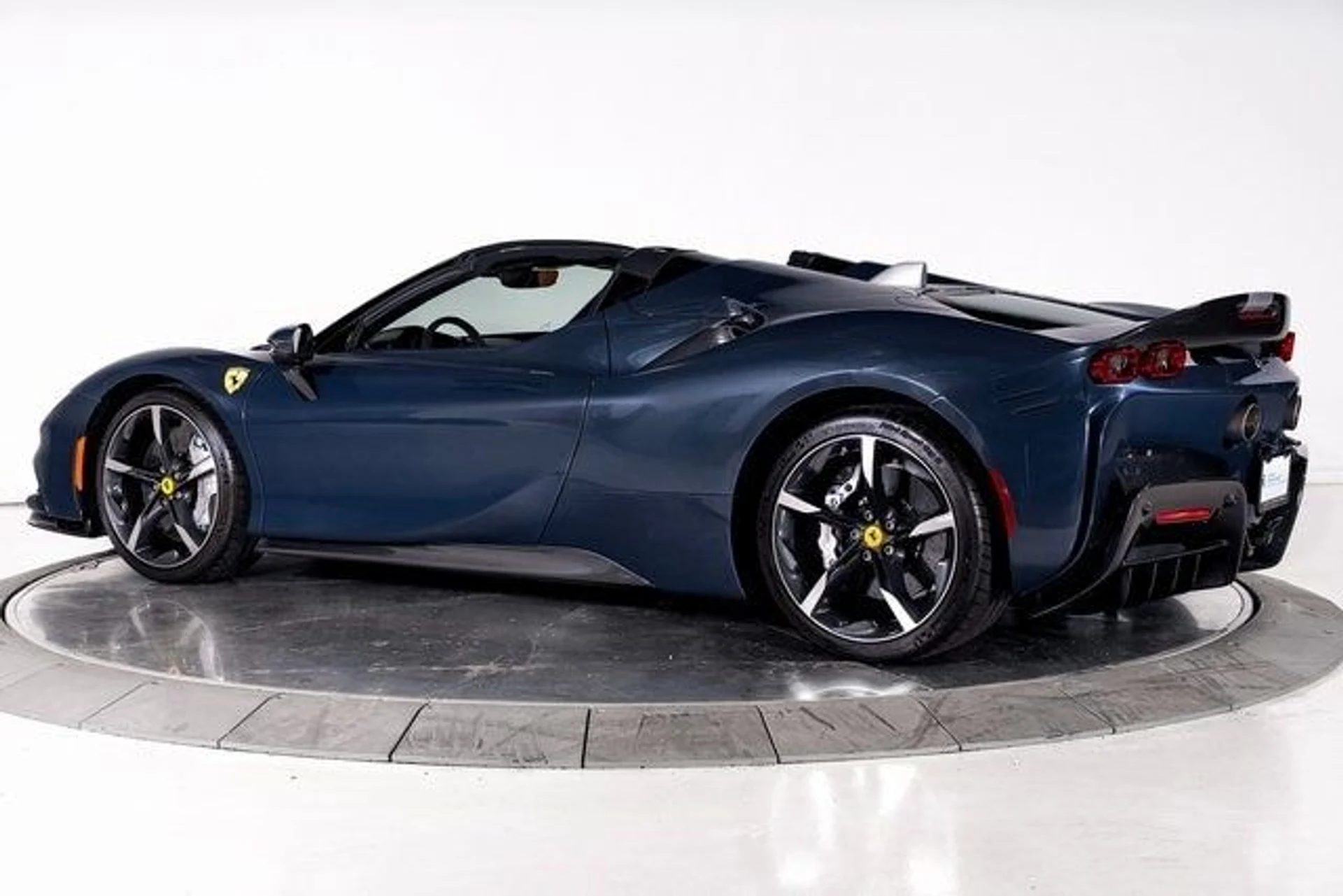 mph006_505396852_71faab2c8f8441fc10f631c4d392eefdx_f37ef68ae2