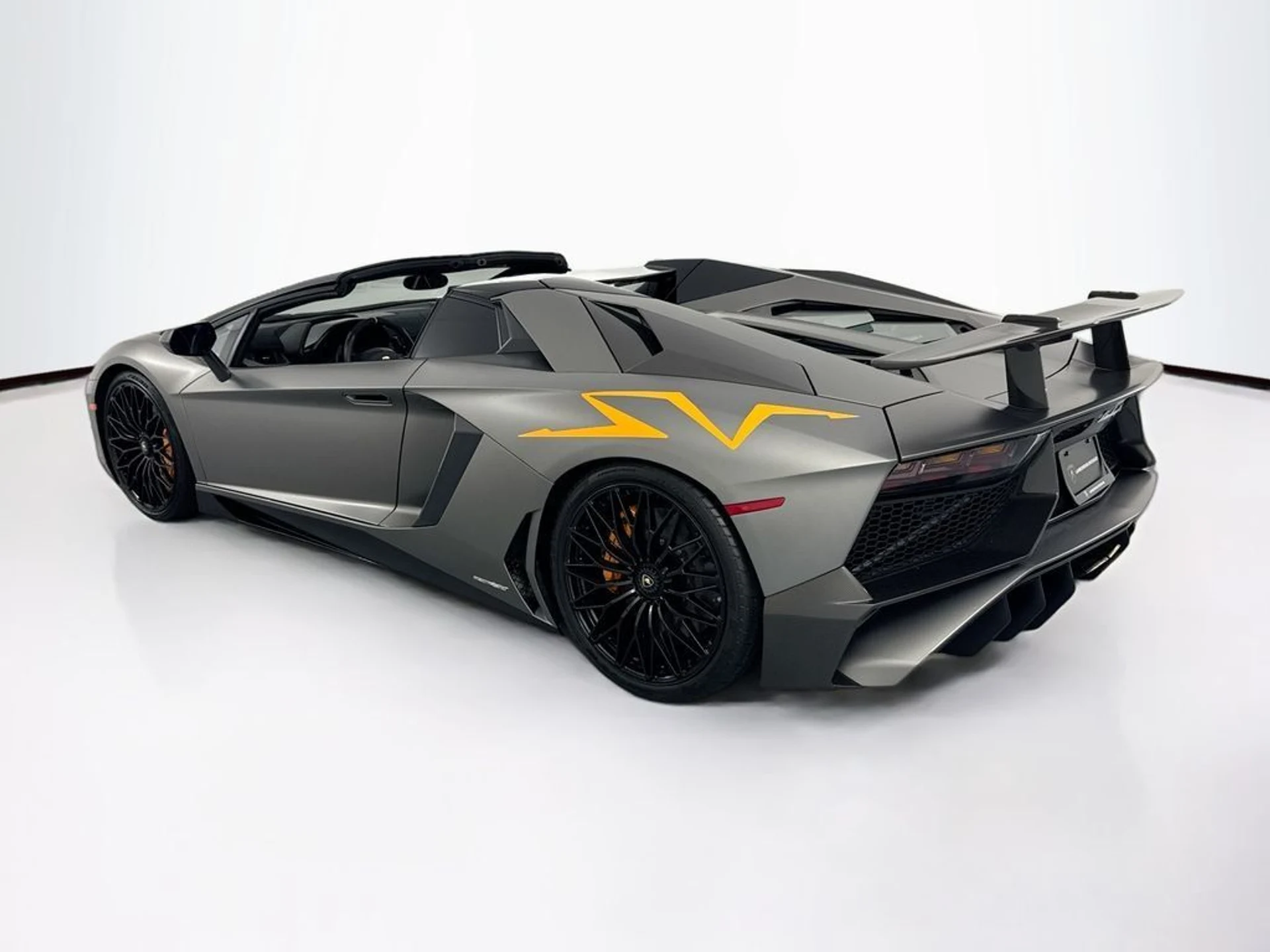 mph006_510636034_b72de5ba418817da0f903f32421f2e2b_72b668f298