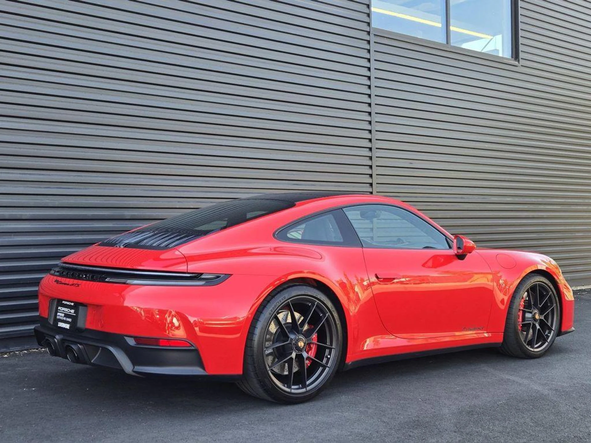 mph006_511624079_y4_X553c_Ql5l_W2_B_Ih_R2kjh_g8px_I_971a193413