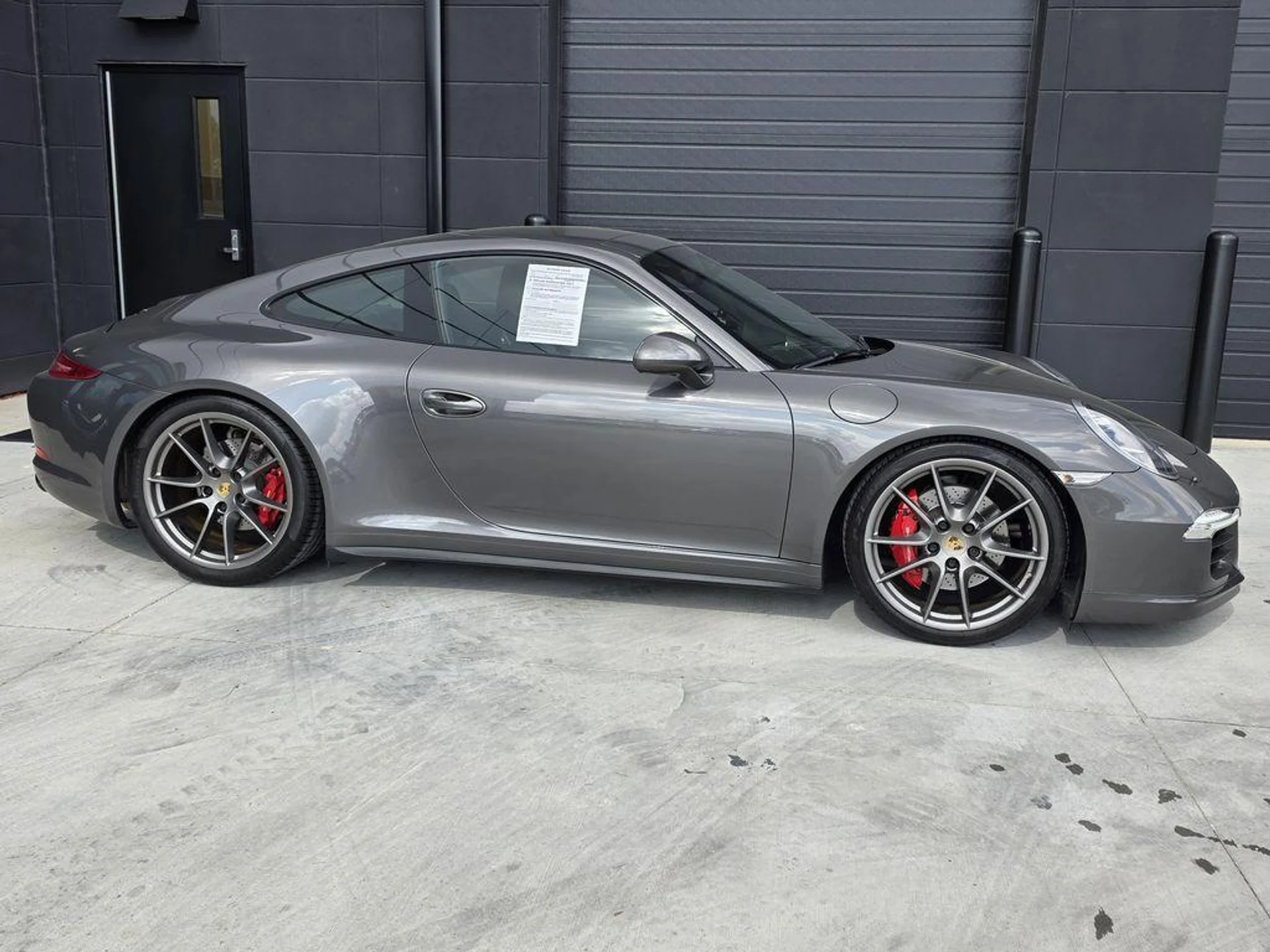 mph006_513329508_Jm6dyf4uk_G_Qq_b_BCLJ_9_KRQ_Gzkis_d8418b5725