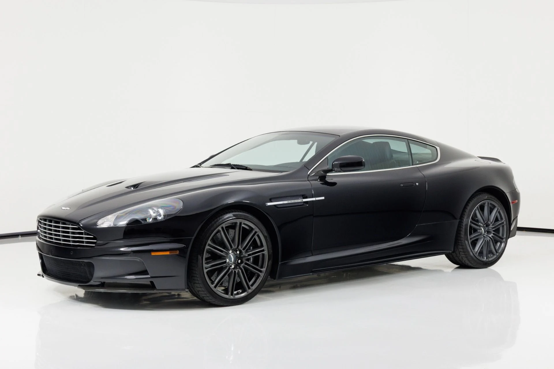 mph006_513395517_Used_2009_Aston_Martin_DBS_V12_Manual_1785525185_da63142e7f