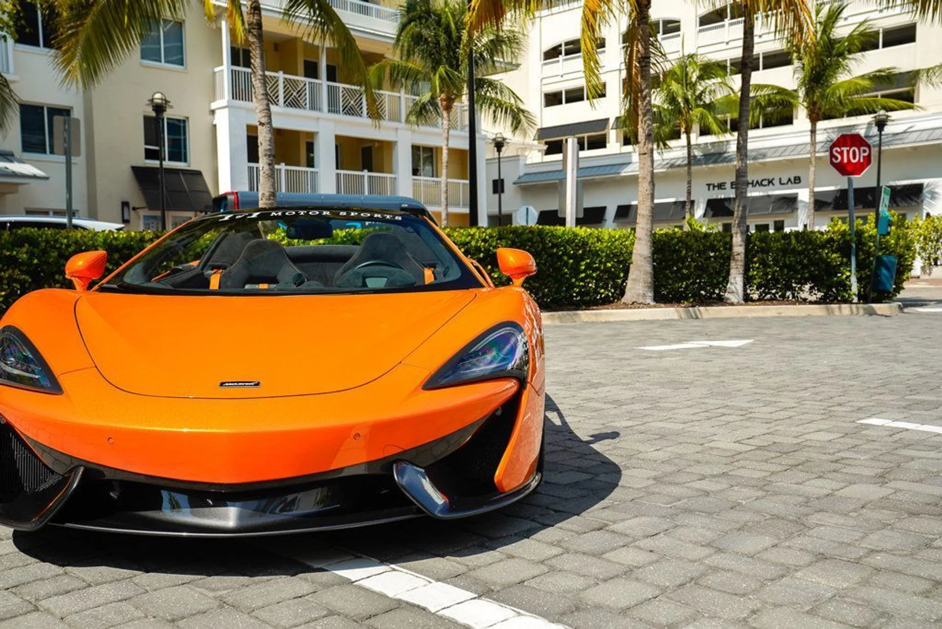 mph006_513929061_used_2018_mclaren_570s_spider_14354_22891400_7_1024_34e161f249