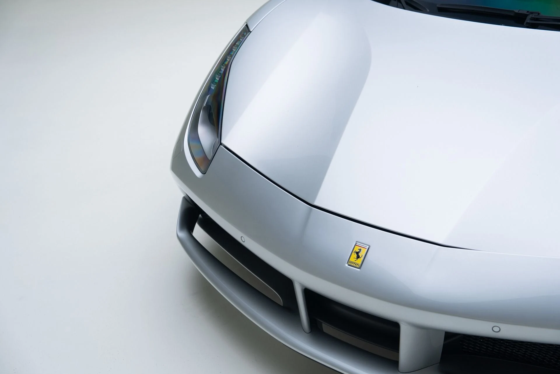 mph006_515404846_Used_2017_Ferrari_488_Spider_1762375405_8ffd5dab80