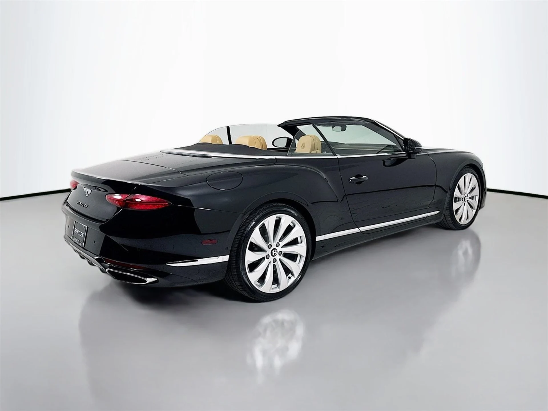 mph006_519075864_6cb30fd9f9f8a5eefd65def81a6b7337x_5ae771b6f5