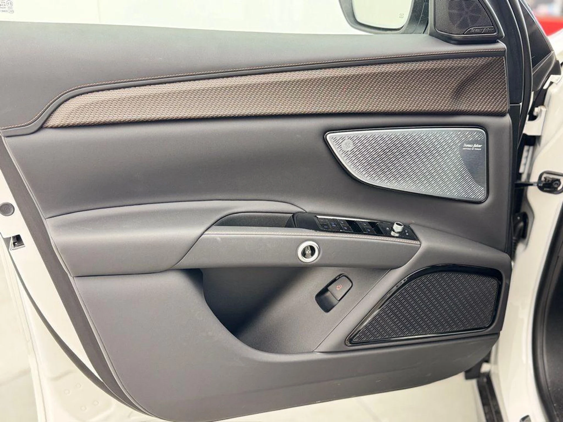 mph006_520090414_ZR_6t_MLKV_Vo5_M5_FB_3_VMRZO_31_Njm_I_fe70d2fb08