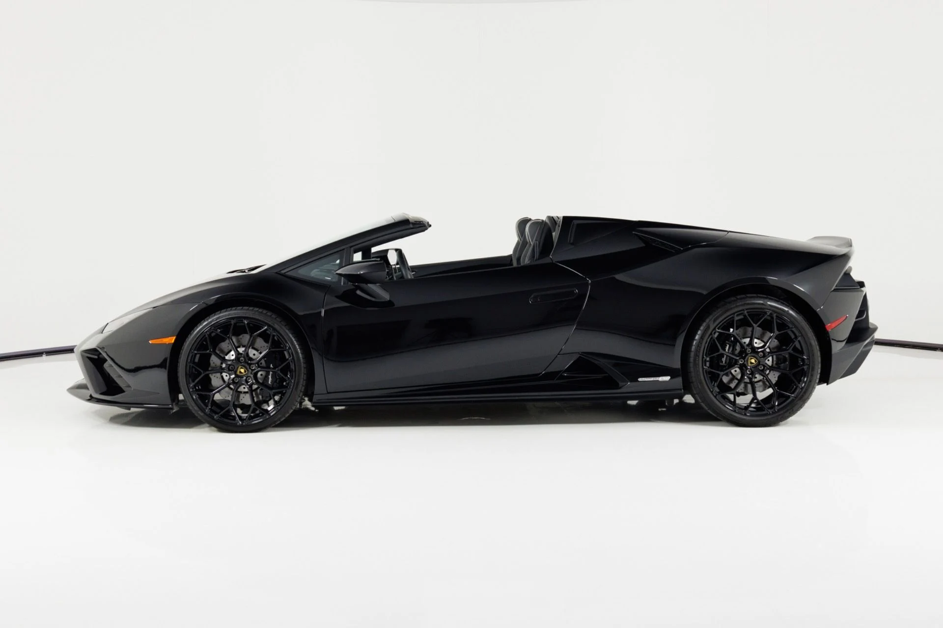 mph006_521083730_Used_2021_Lamborghini_Huracan_EVO_1784066636_c8dd440560