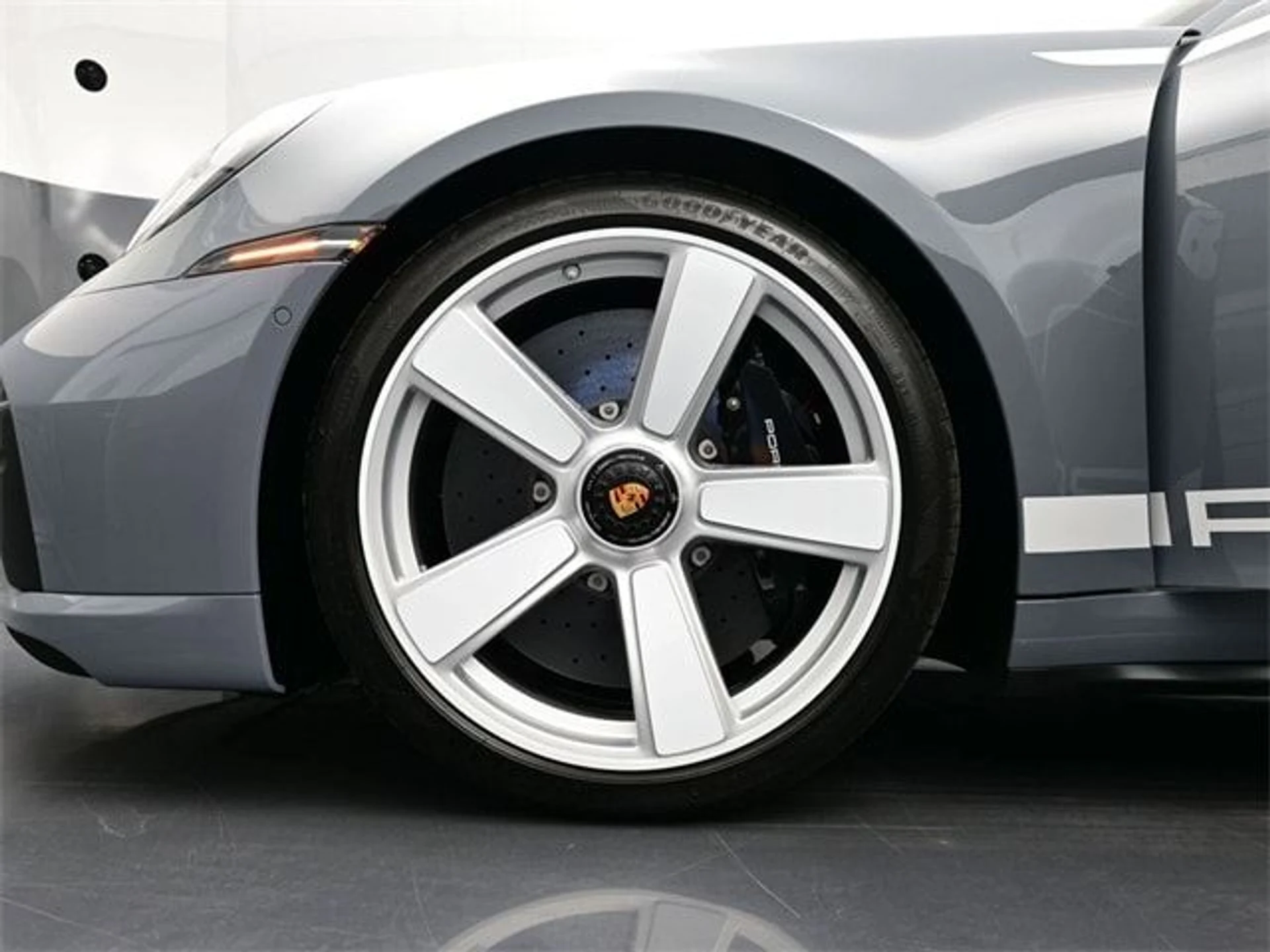 mph006_521325525_c68ff7dddad2072b6a8b30c40e376380x_a8cbb3e3c8