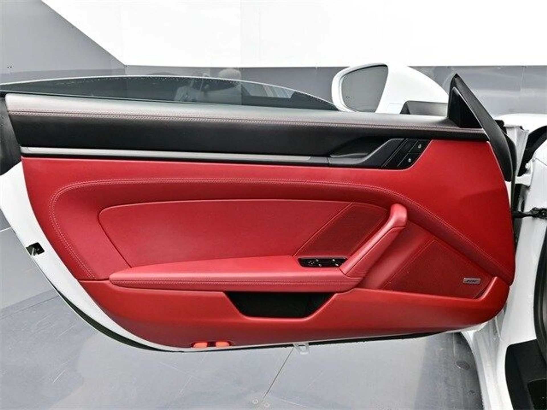 mph006_521655031_ce0ef4de8d932d48ff85fd1f7fc6269bx_96cbb26335