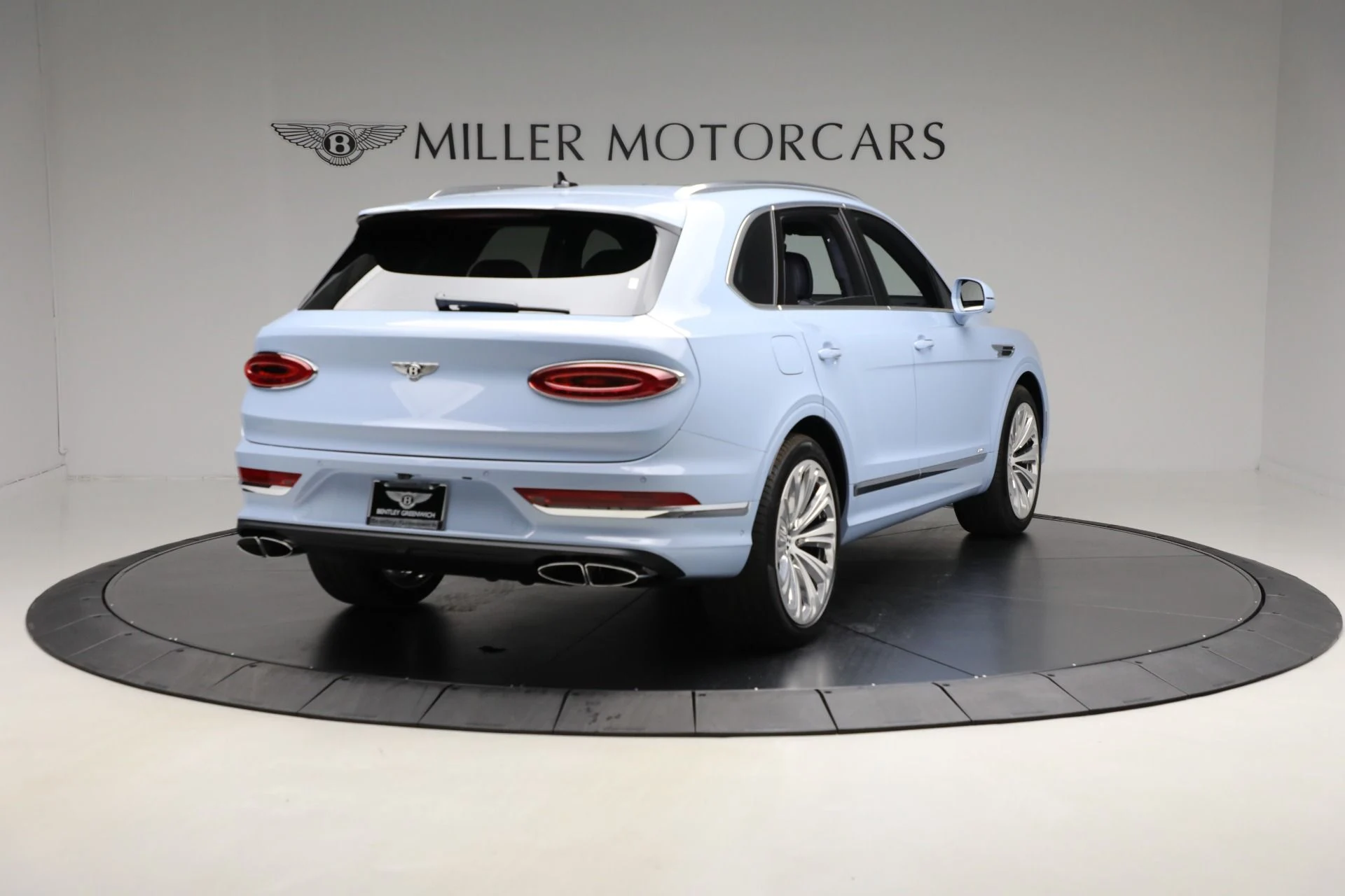 mph006_523008596_New_2025_Bentley_Bentayga_Azure_V8_5967f63c7f