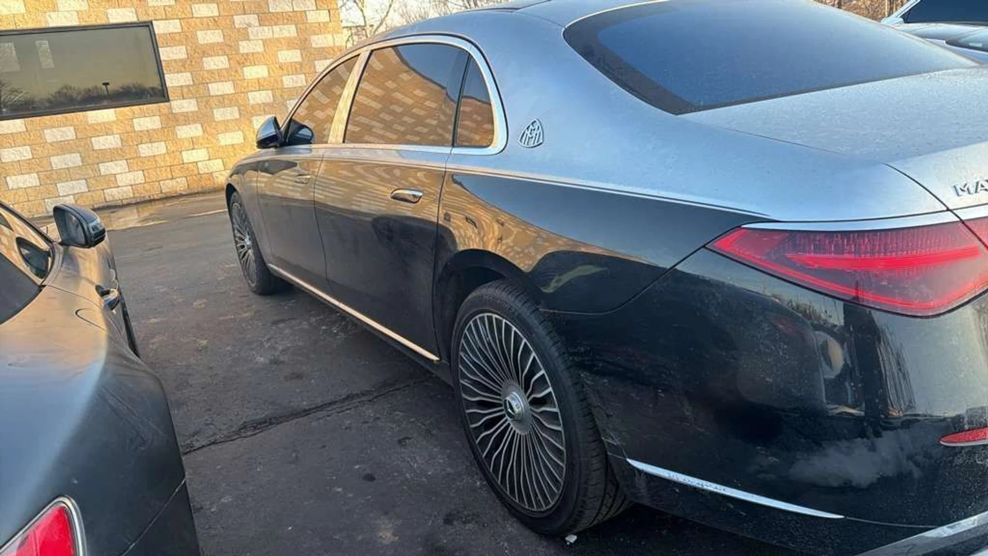 mph006_525276476_bkk2l7w8o630rshd9sykk0h6rh2z_00022d3951