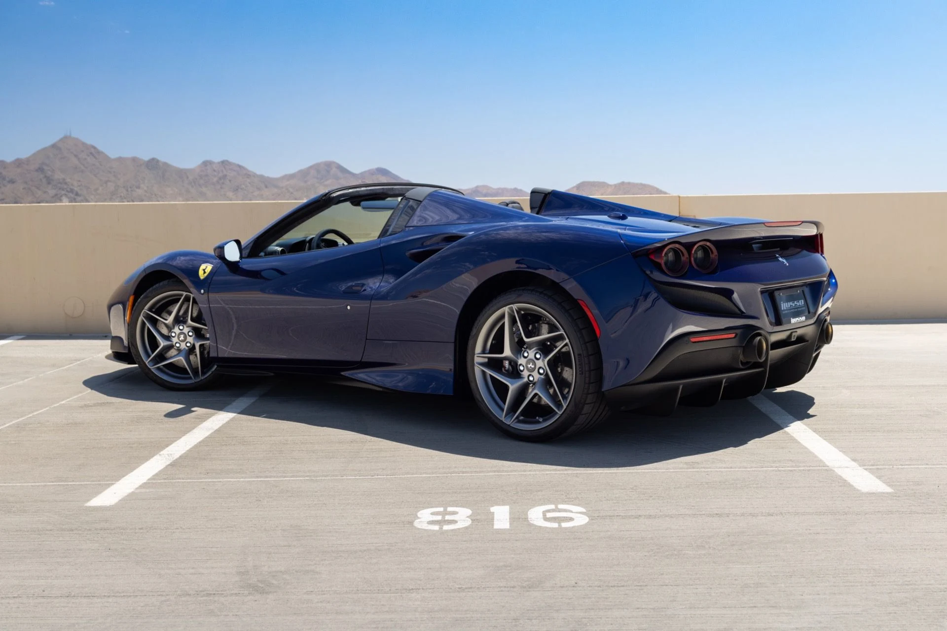 mph006_530975704_Used_2022_Ferrari_F8_Spider_1778623083_f718062031