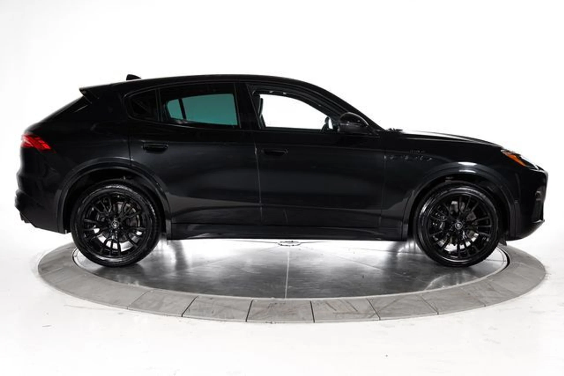 mph006_546142332_4db490e3505d7d543dbef10ab8b97d04x_0c762020b4