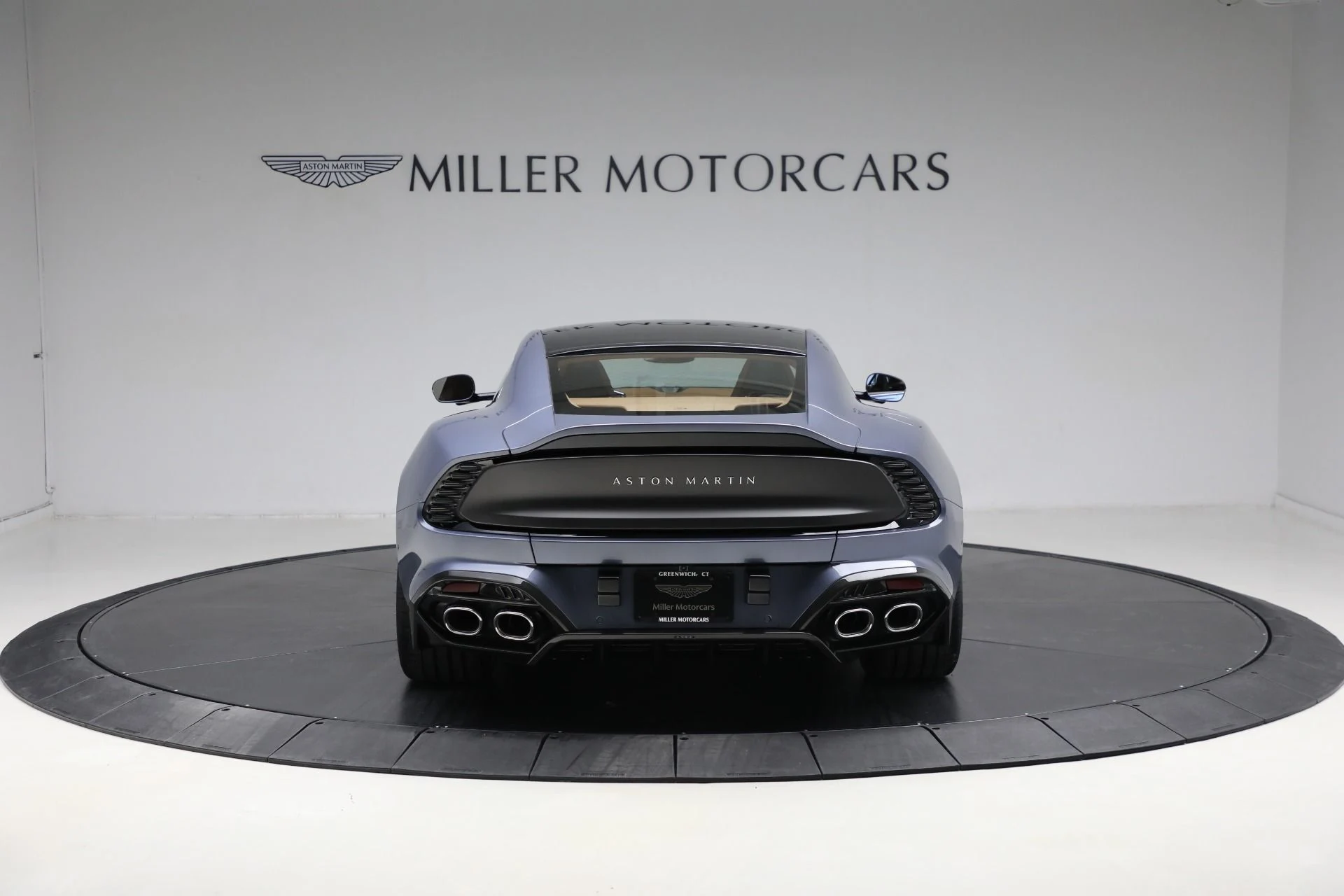 mph006_558794115_New_2025_Aston_Martin_Vanquish_1738262253_fe4be12d7b