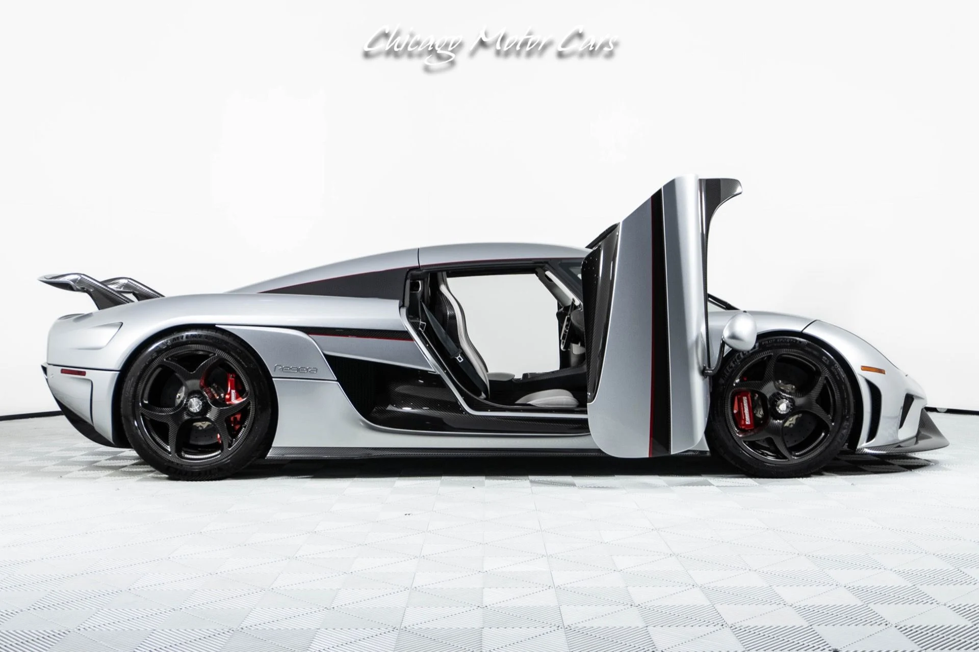 mph006_55885385_Used_2021_Koenigsegg_Regera_Only_45_Miles_Beautiful_Color_Spec_Bespoke_Interior_Carbon_Fiber_1743526671_9759920d4c