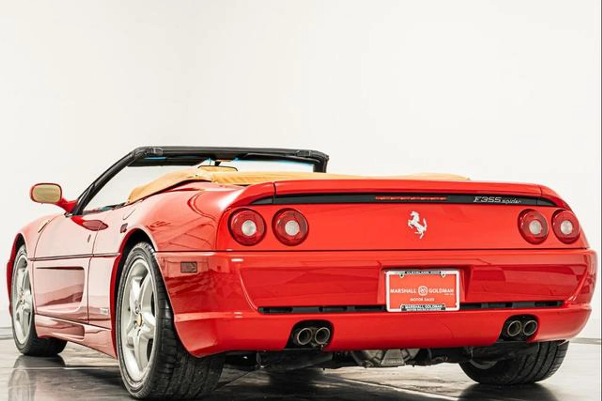 mph006_560102084_UB_1i2_I_Qv_MR_Urs_QO_1bgo6bfn_BKII_365128cb4b