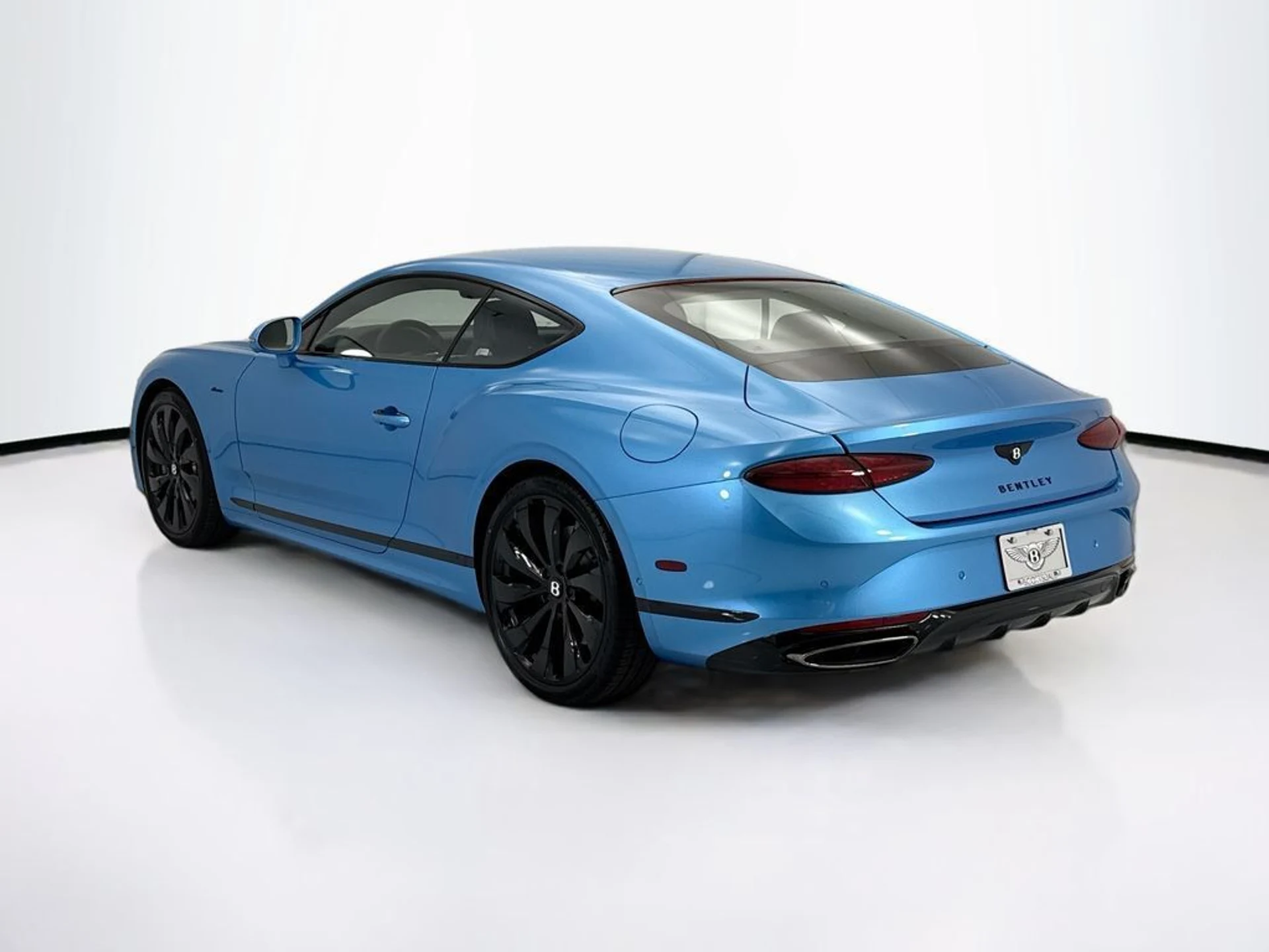 mph006_565542813_new_2026_bentley_continental_gt_azure_8119_22999711_7_1024_bddf8cec29