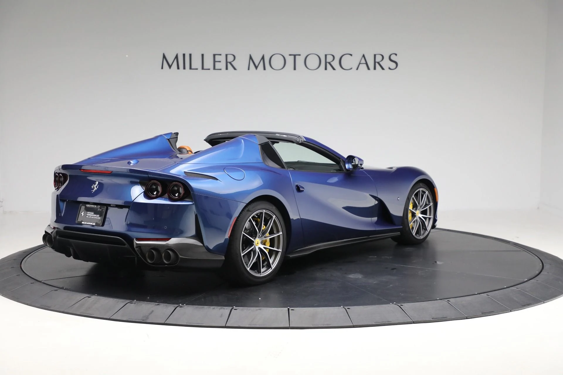 mph006_566891920_Used_2021_Ferrari_812_GTS_be8180e713