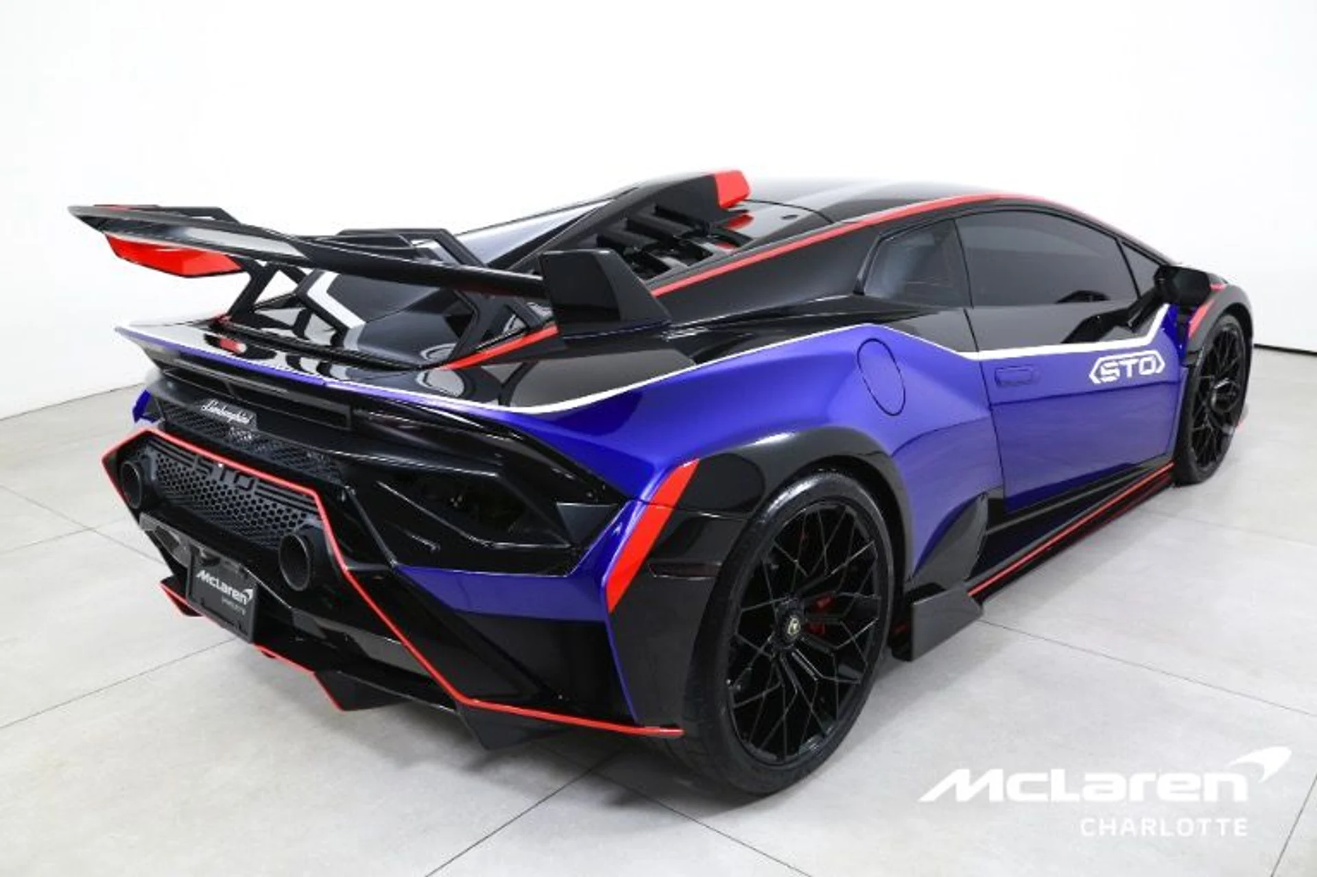 mph006_567332511_Used_2023_Lamborghini_Huracan_STO_4958571bde